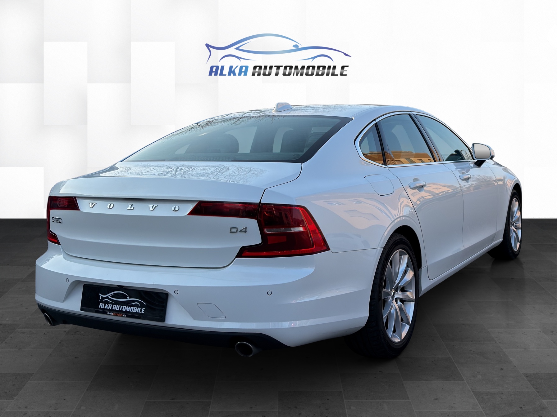 VOLVO S90 D4 Momentum Geartronic-image-6