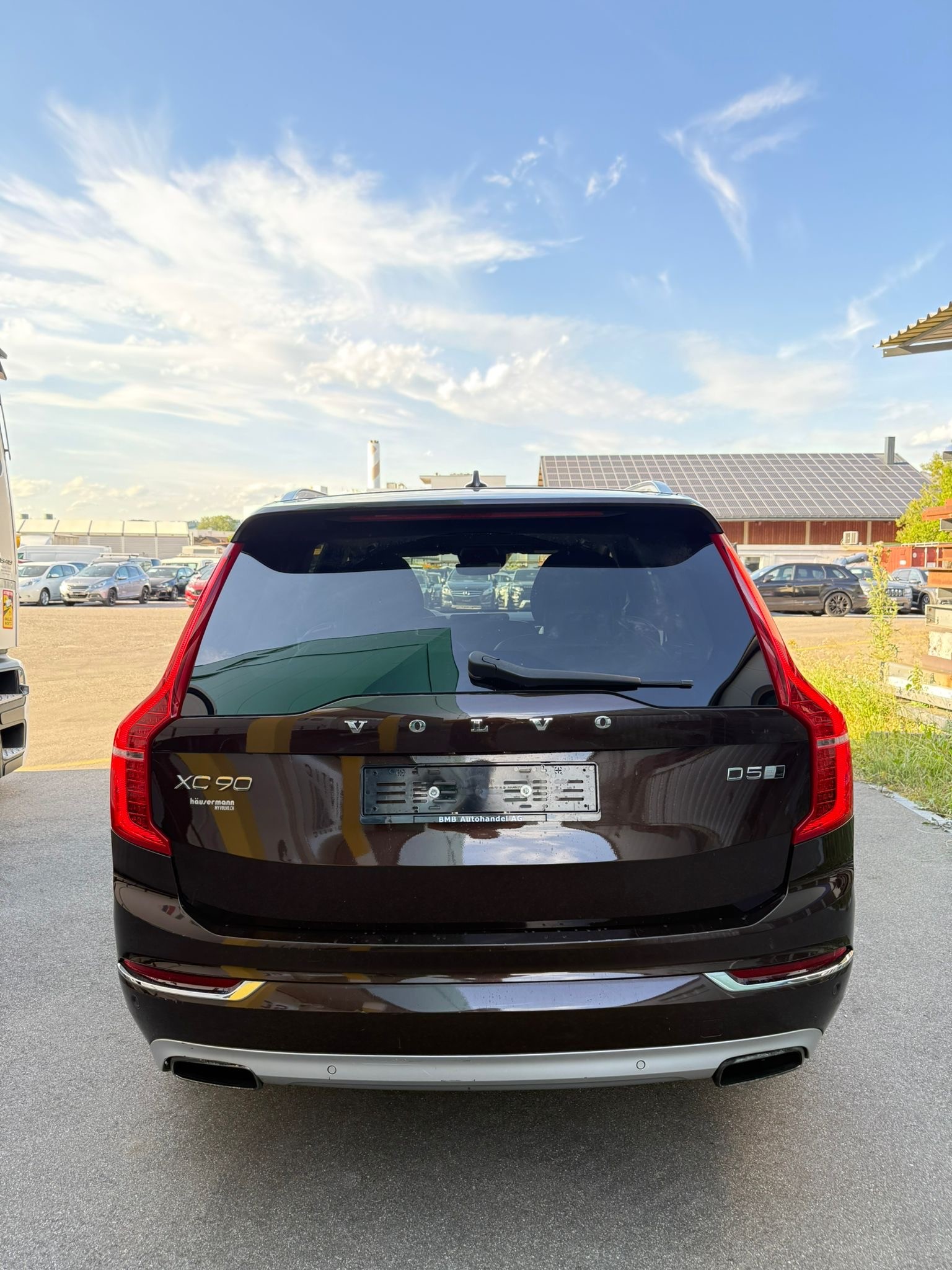 VOLVO XC90 D5 AWD Inscription Geartronic-image-4