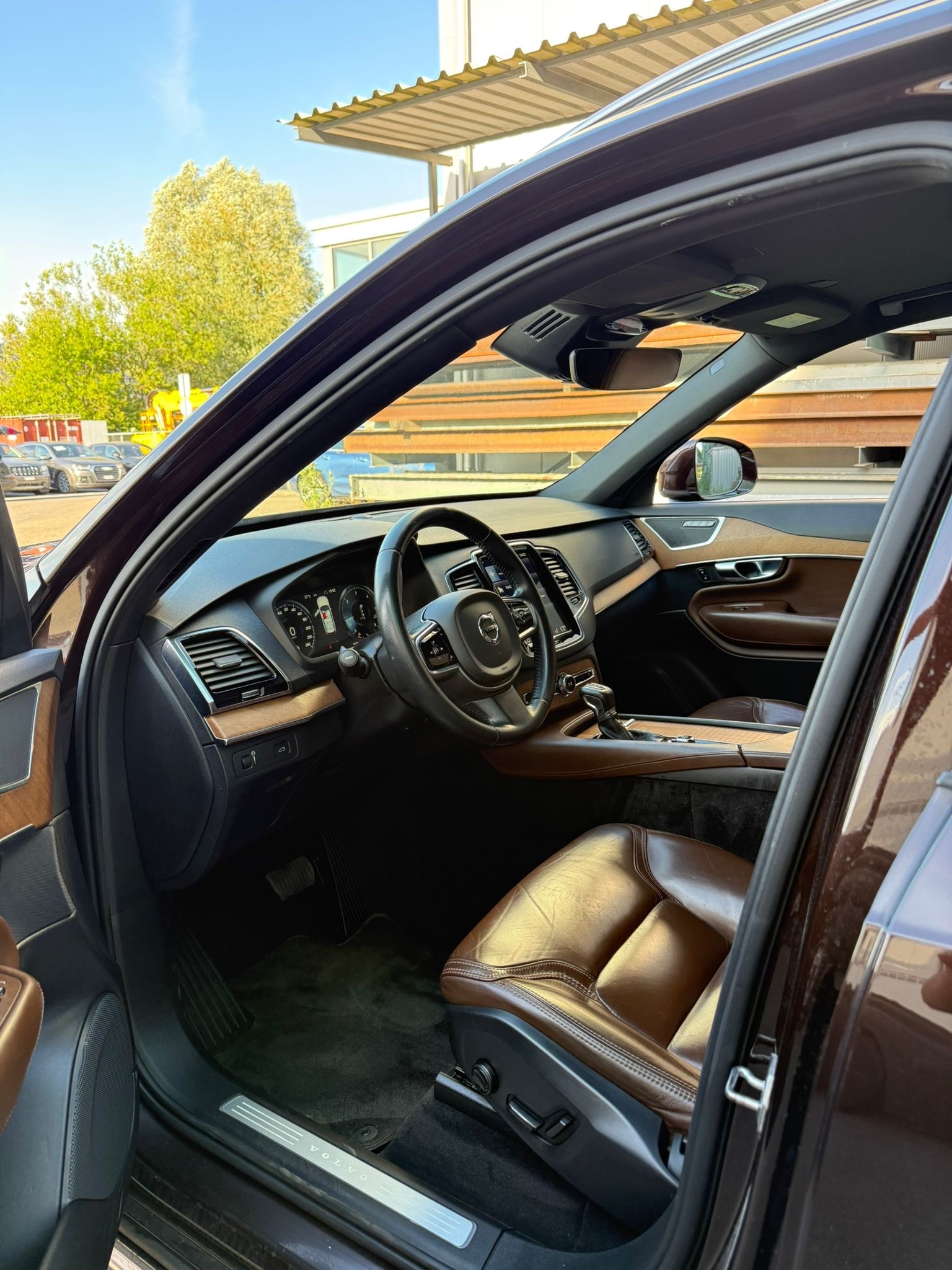 VOLVO XC90 D5 AWD Inscription Geartronic-image-6