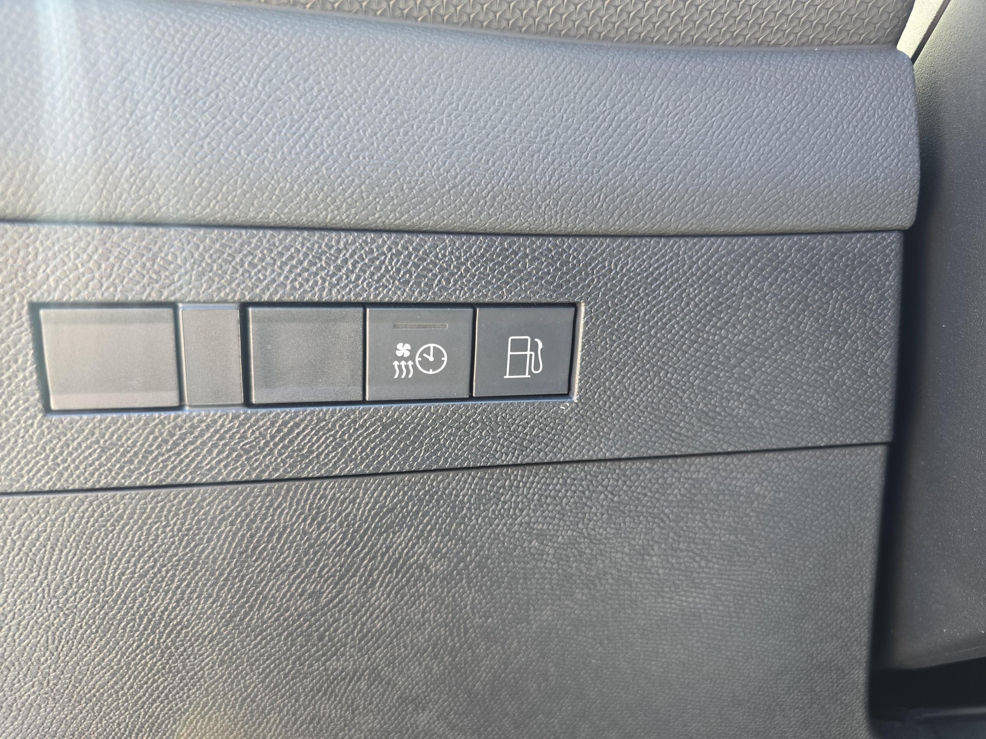 OPEL Astra 1.6 T PHEV 180 GS / ab 3,99% Leasing bei Abschluss einer Protect Autoversicherung-image-17
