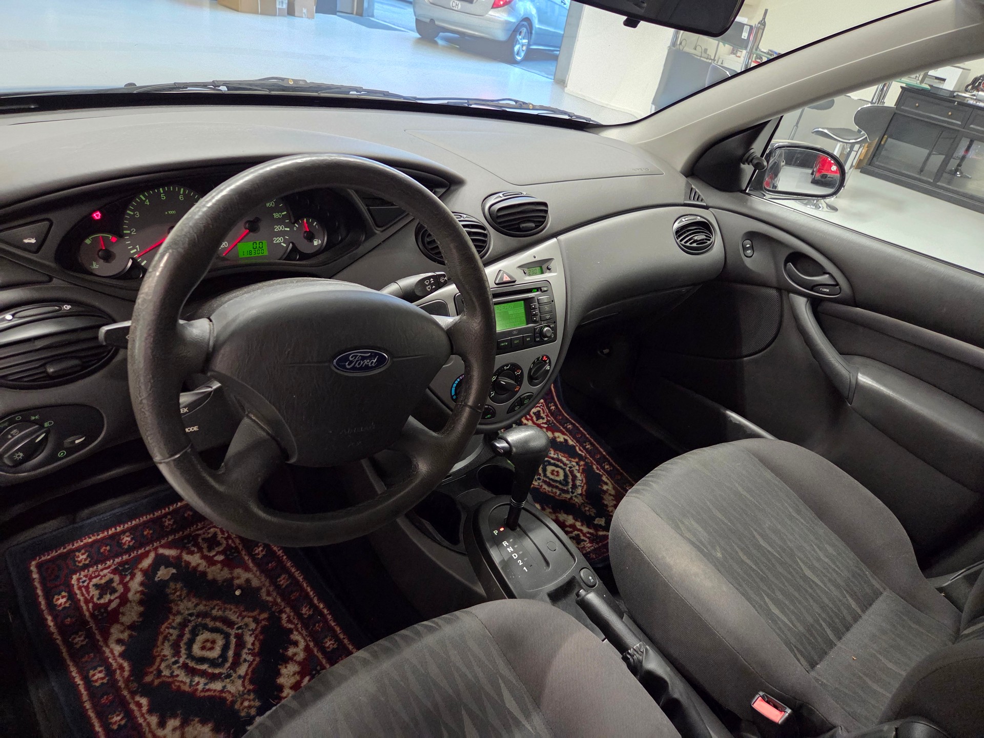 FORD Focus 2.0i 16V Automat-image-8