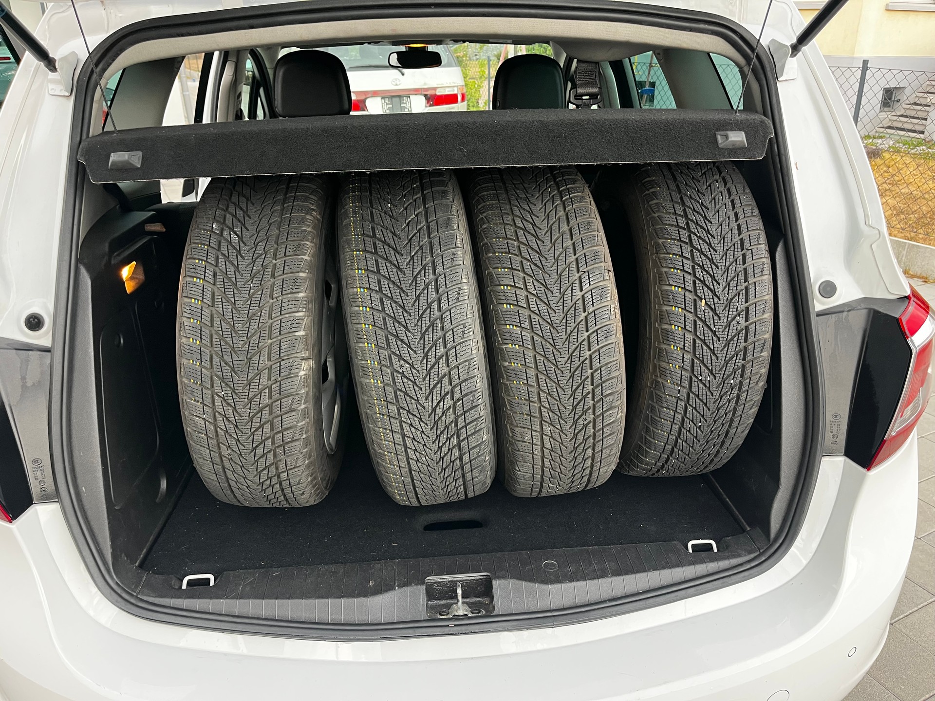 OPEL Meriva 1.4 Turbo-image-9