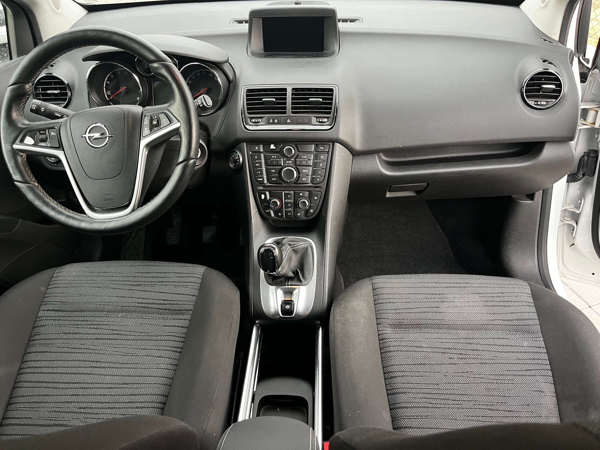 OPEL Meriva 1.4 Turbo-image-11