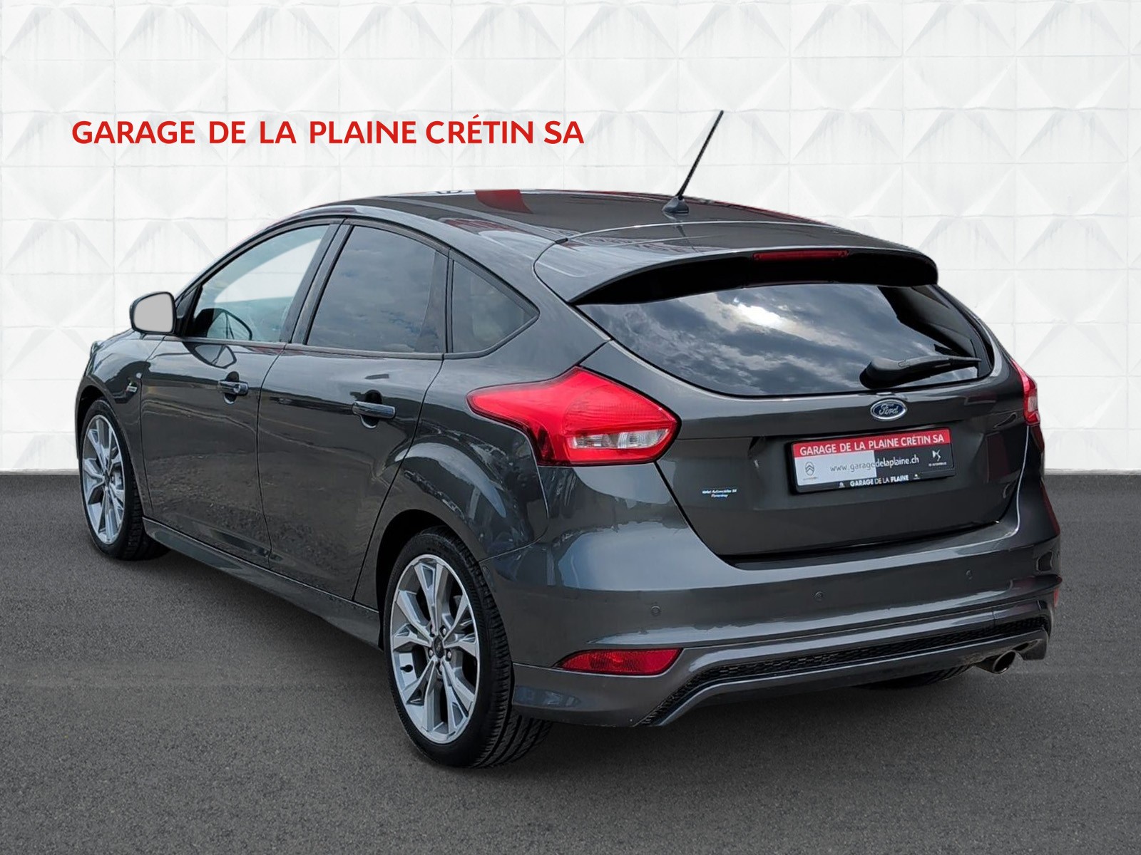 FORD Focus 1.5 SCTi ST Line-showroom-element-2