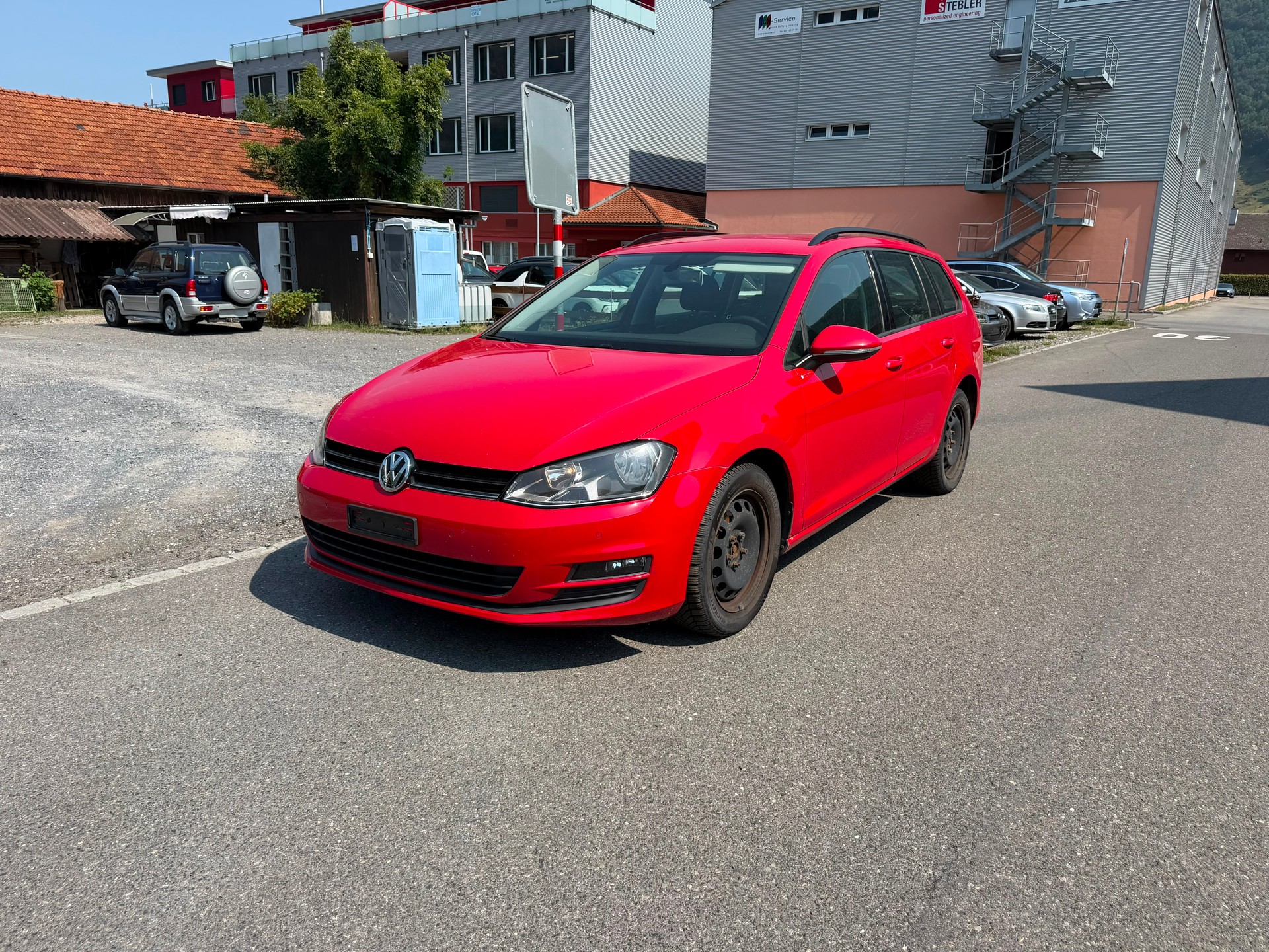 VW Golf Variant 1.6 TDI Trendline 4Motion-showroom-element-1