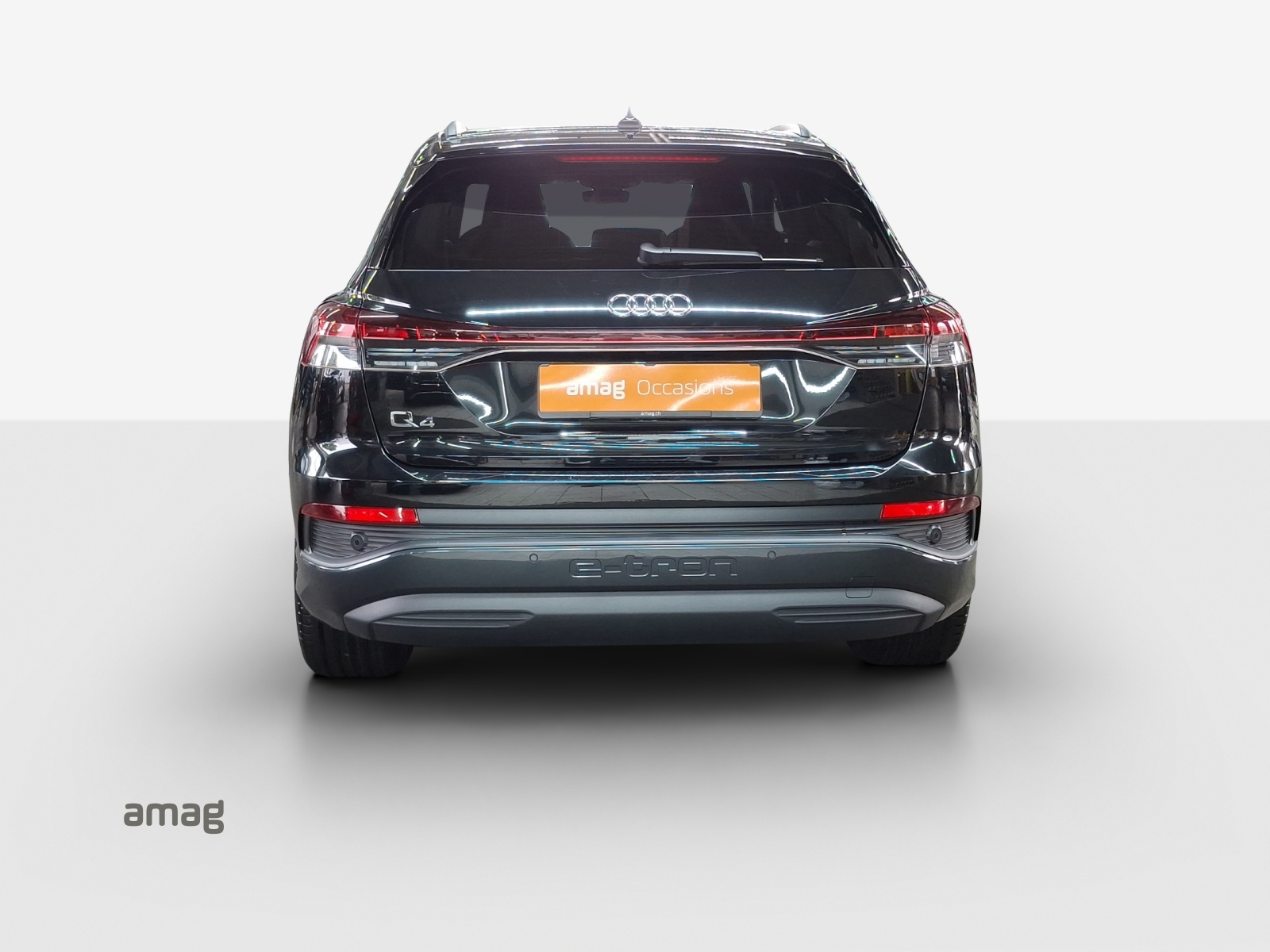 AUDI Q4 e-tron 35-showroom-element-3