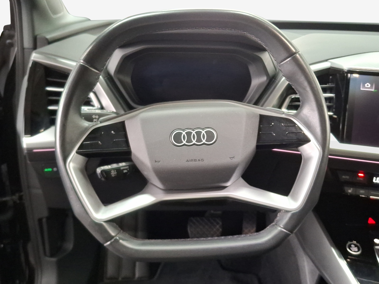 AUDI Q4 e-tron 35-image-9