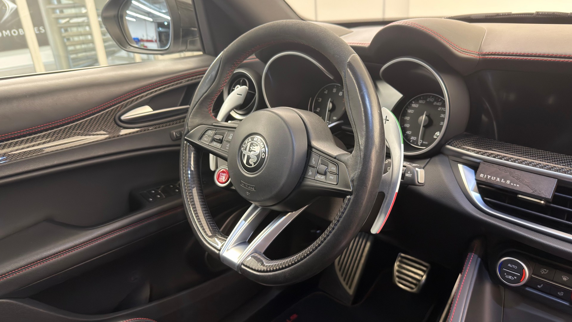 ALFA ROMEO Stelvio 2.9 V6 Biturbo Q4 Quadrifoglio-image-6