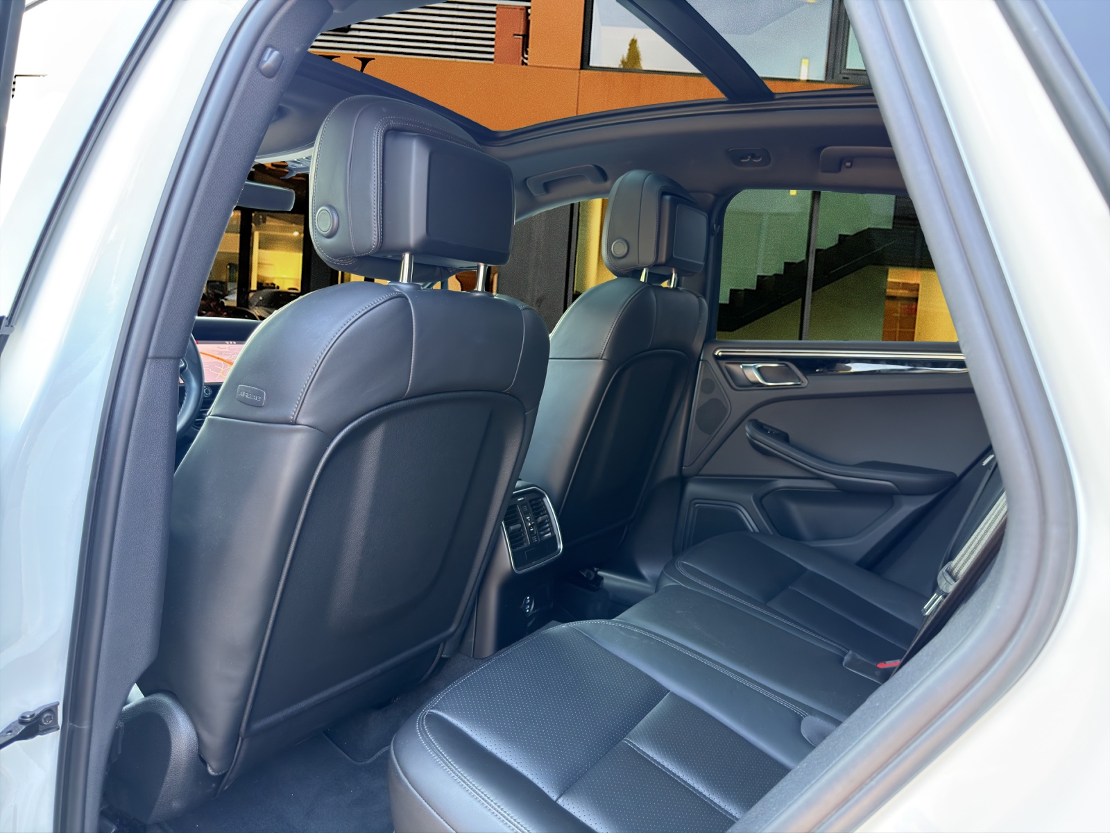 PORSCHE Macan 2.9 V6 S-image-10