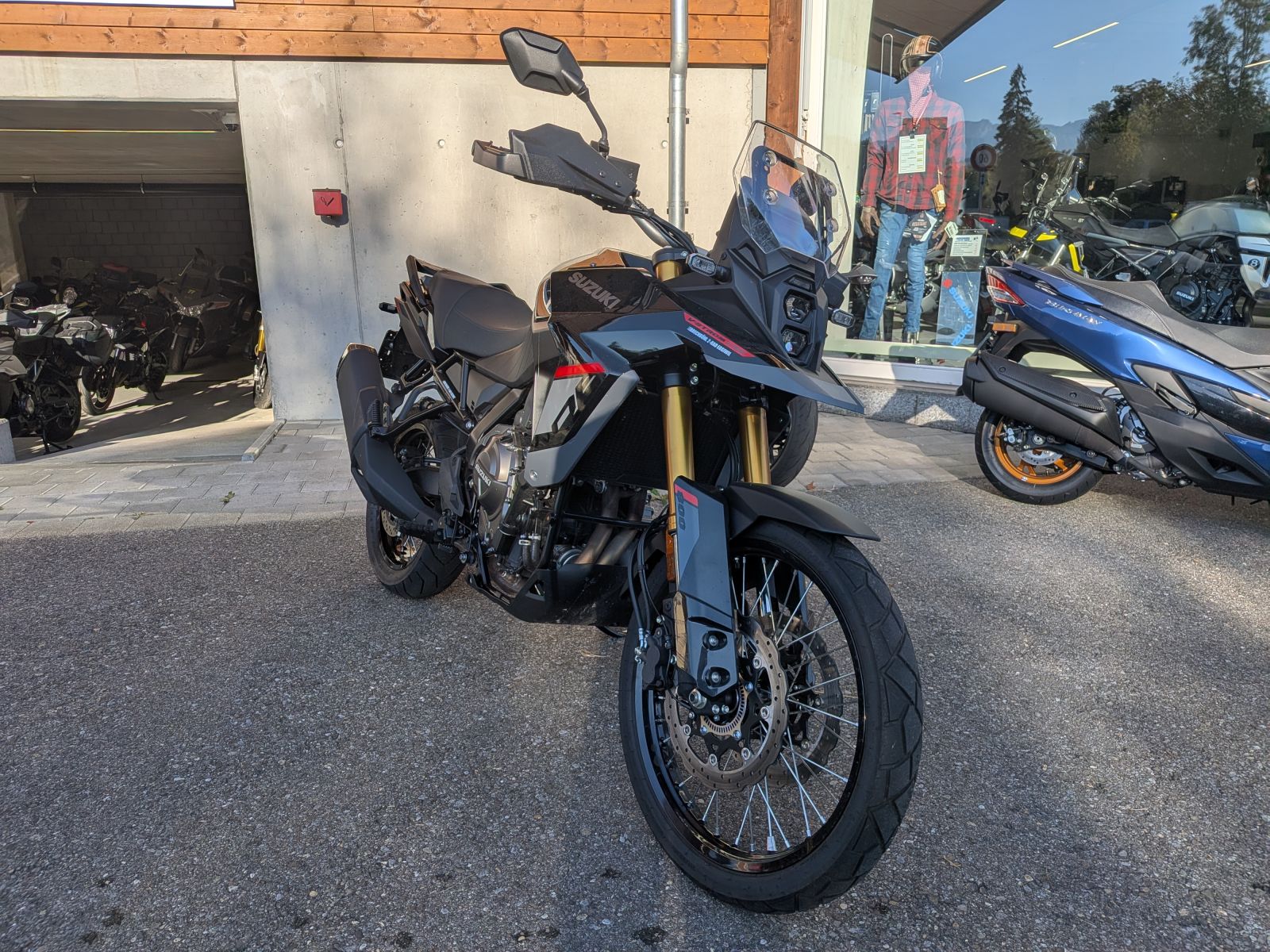 SUZUKI DL 800 DE-image-1