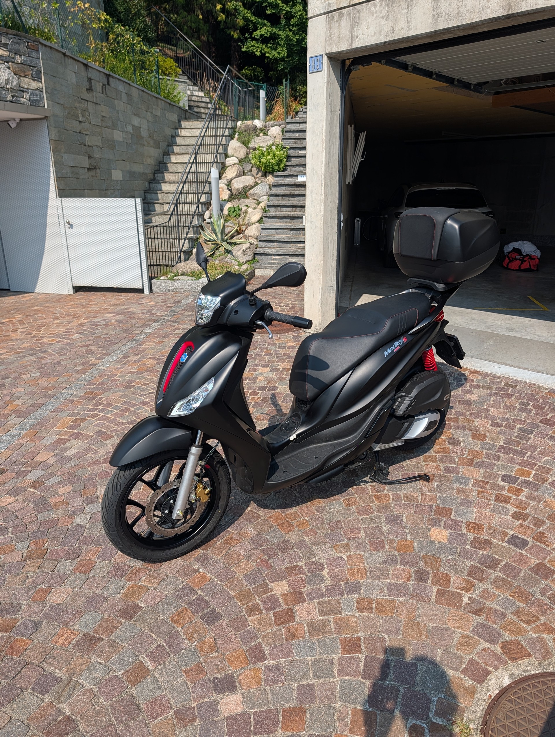 PIAGGIO Medley 125 iGet RST Sport-image-0