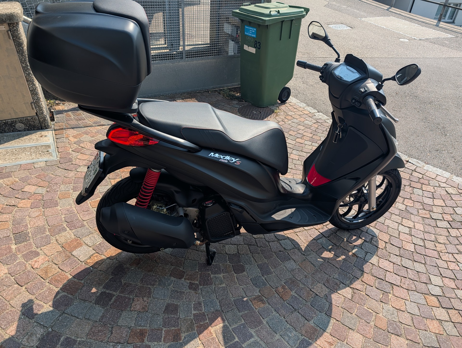 PIAGGIO Medley 125 iGet RST Sport-image-4