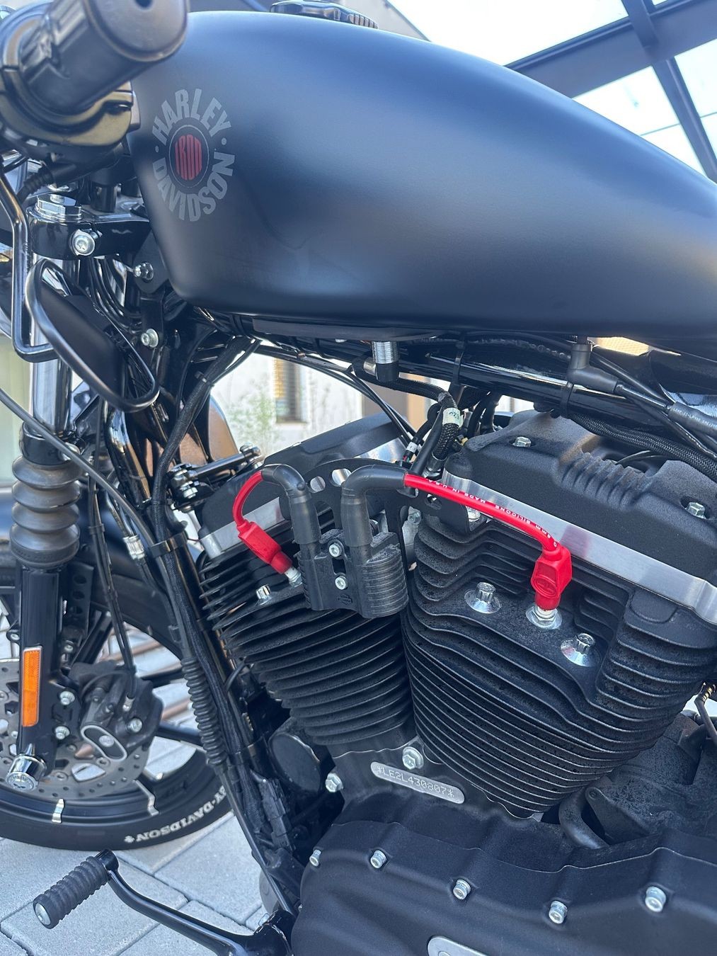 HARLEY-DAVIDSON XL 883 N Sportster Iron ABS-image-3