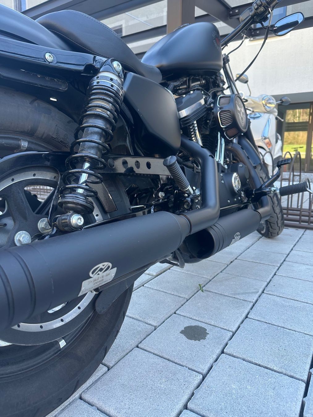 HARLEY-DAVIDSON XL 883 N Sportster Iron ABS-image-2