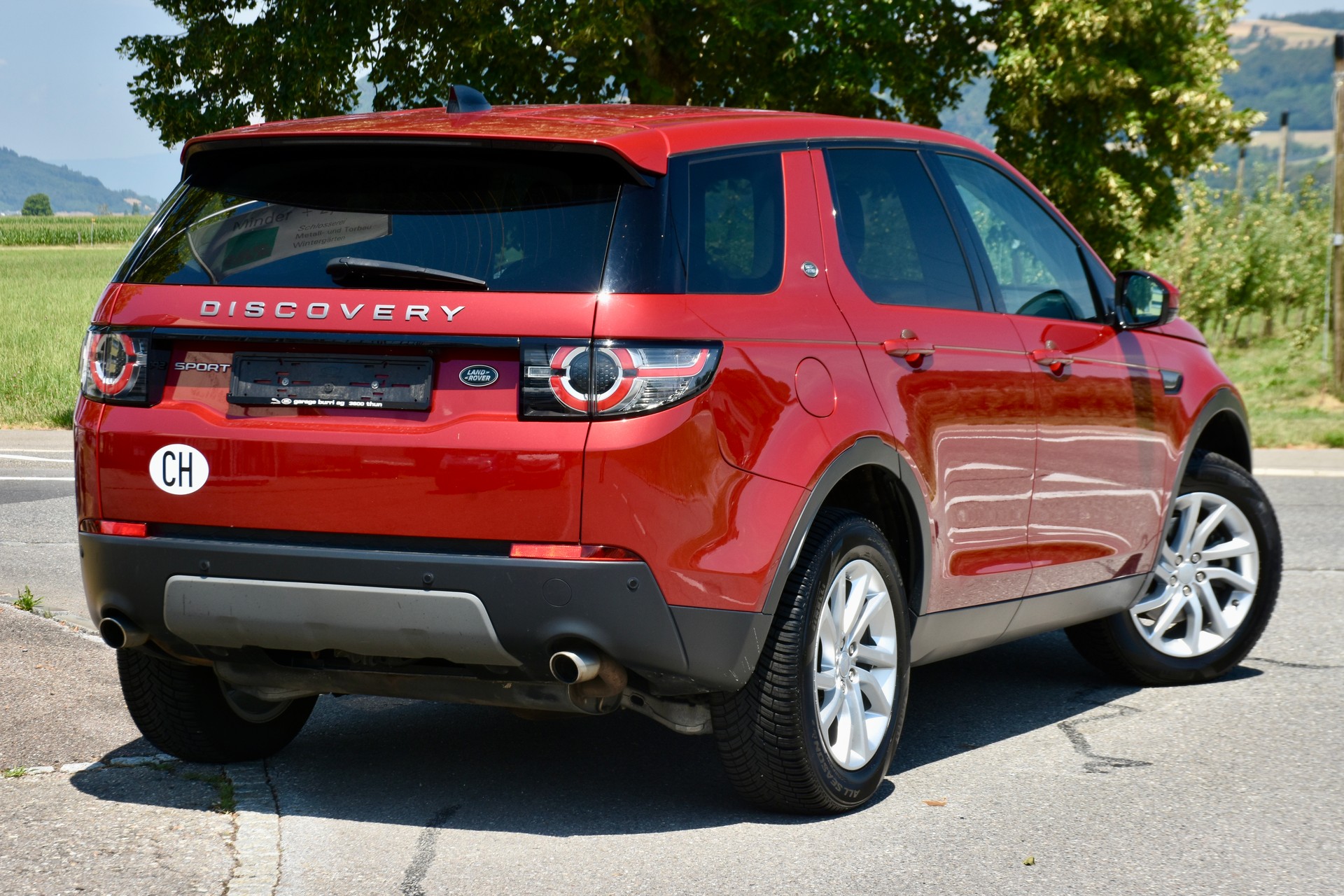 LAND ROVER Discovery Sport 2.0 TD4 SE-showroom-element-1