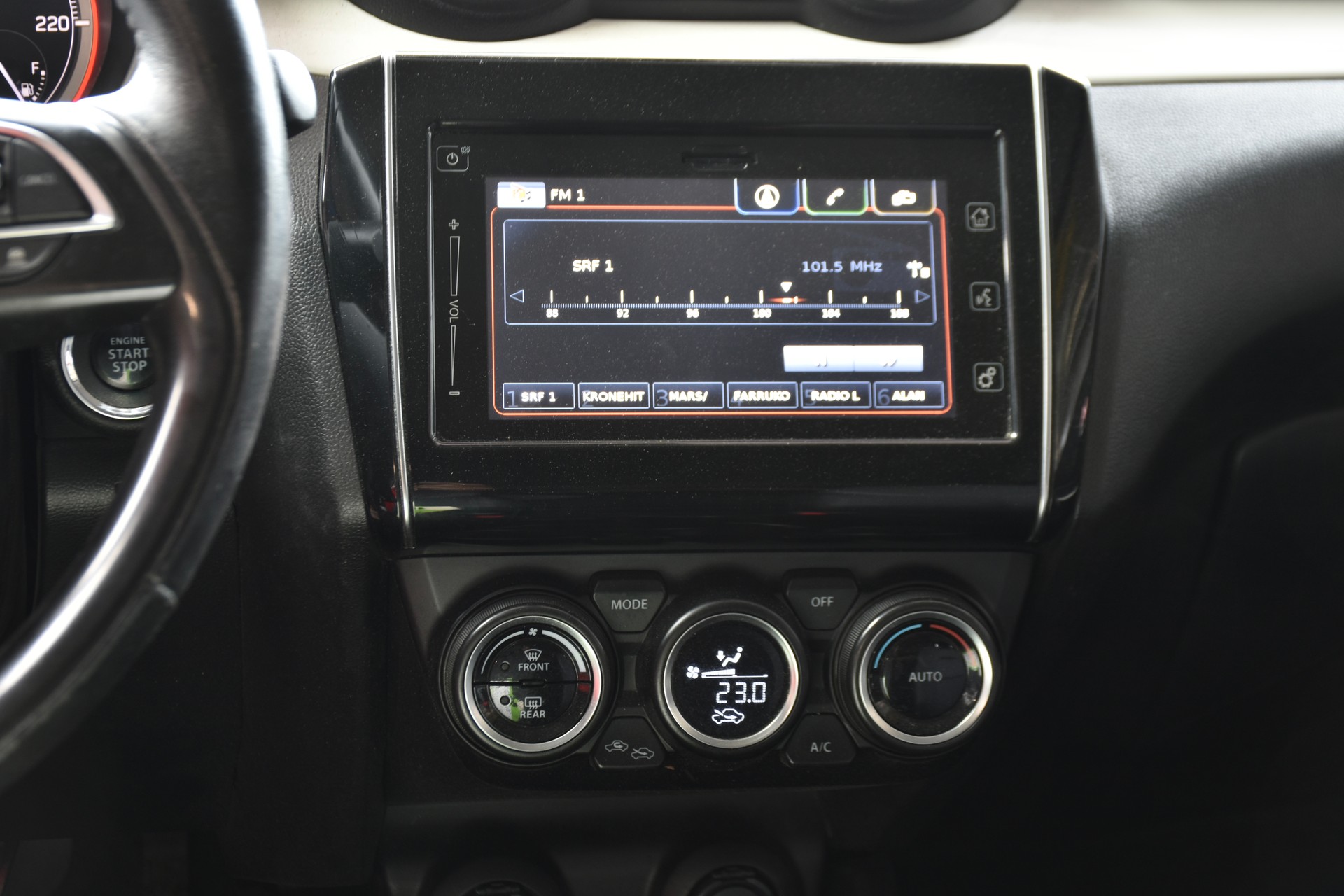 LAND ROVER Discovery Sport 2.0 TD4 SE-image-9