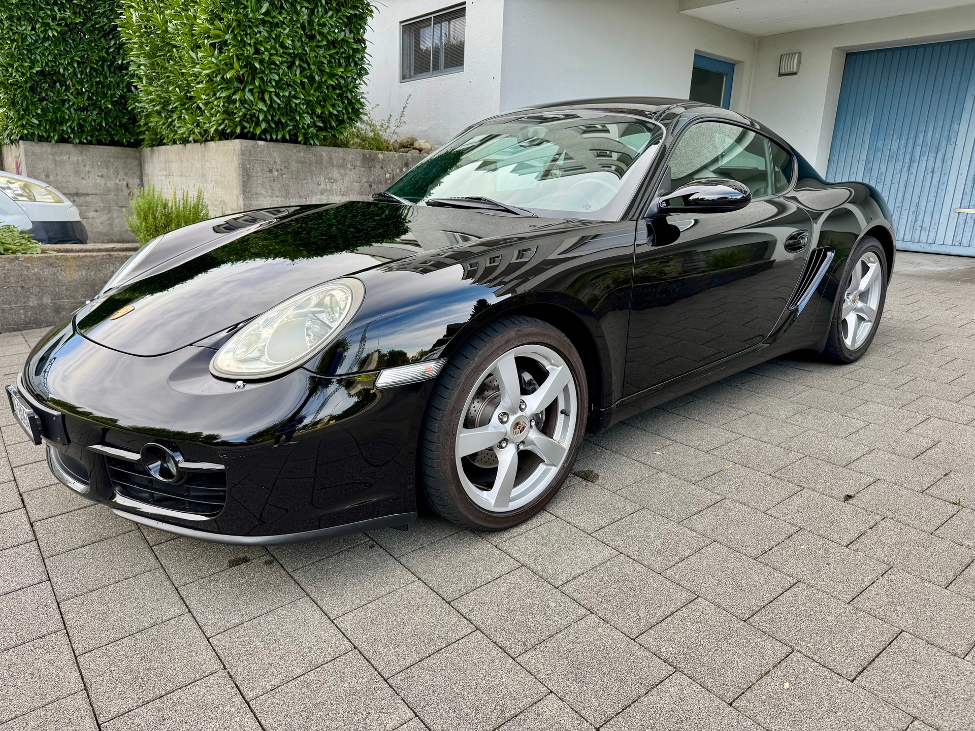 PORSCHE Cayman 2.7-image-1