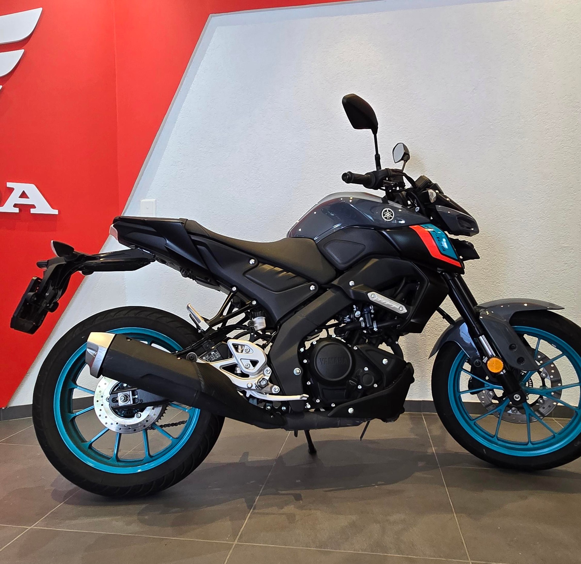 YAMAHA MT-125 ABS-image-2