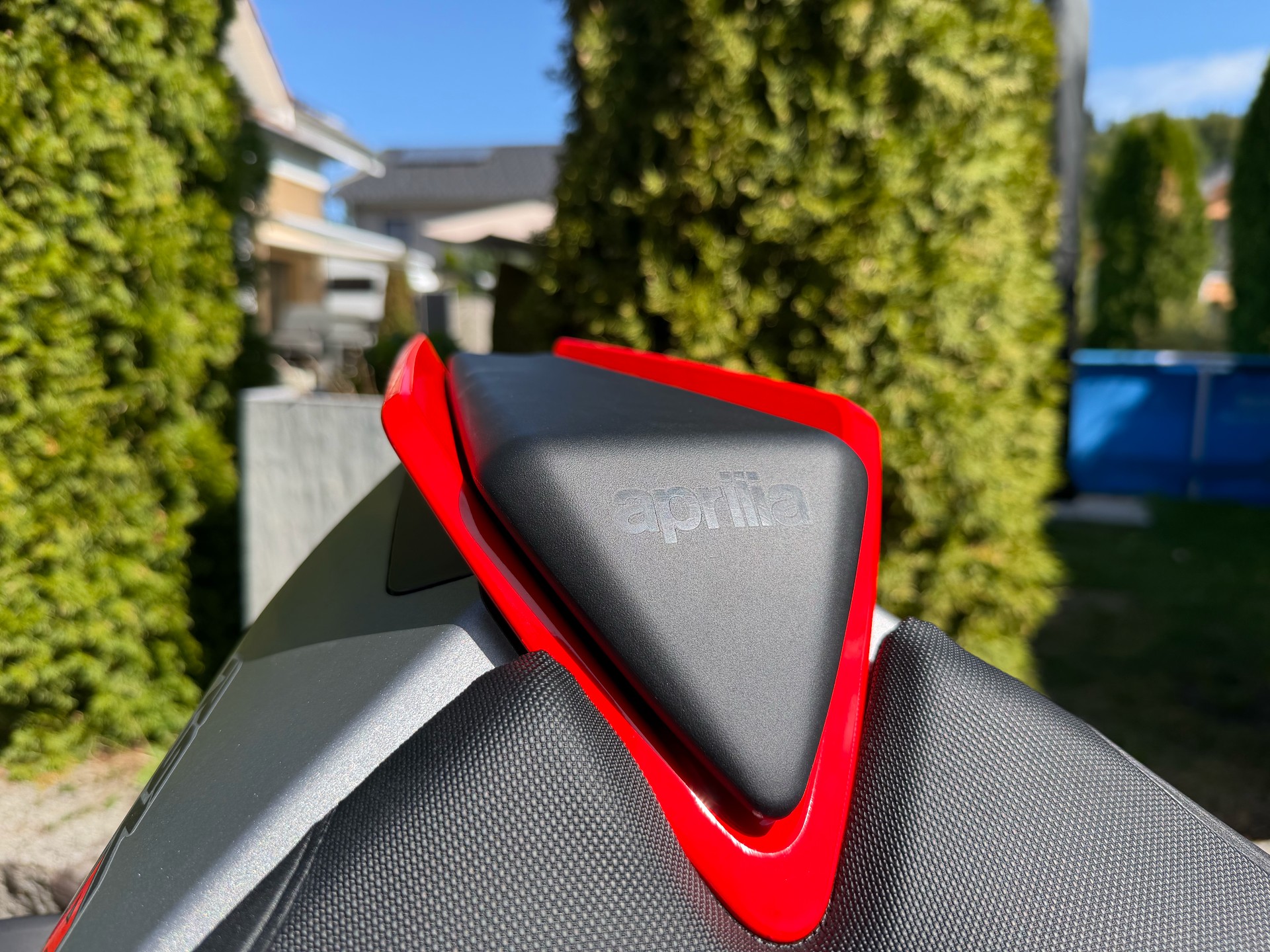 APRILIA RSV4 1100-image-13