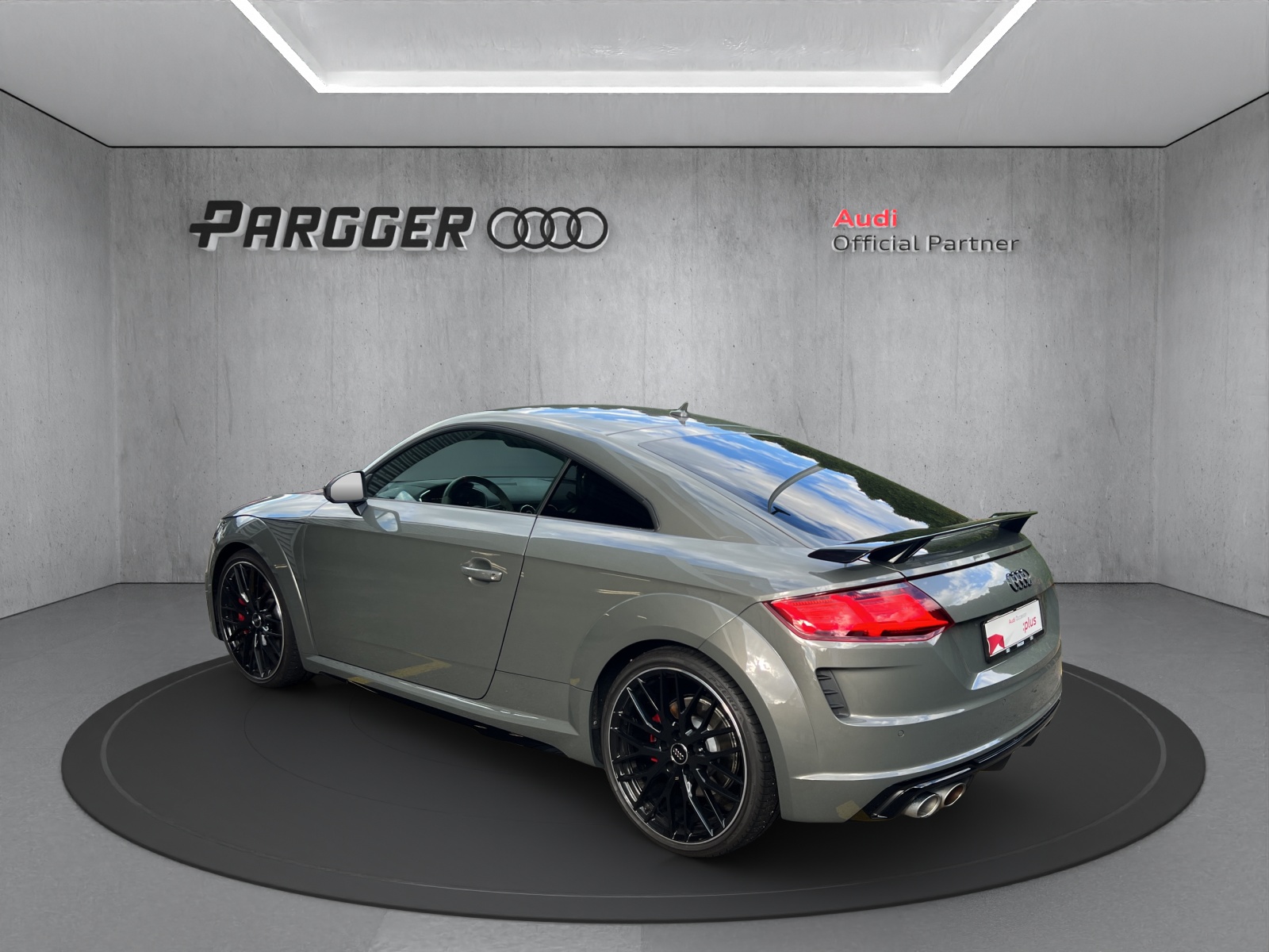 AUDI TTS Competition Plus-image-4