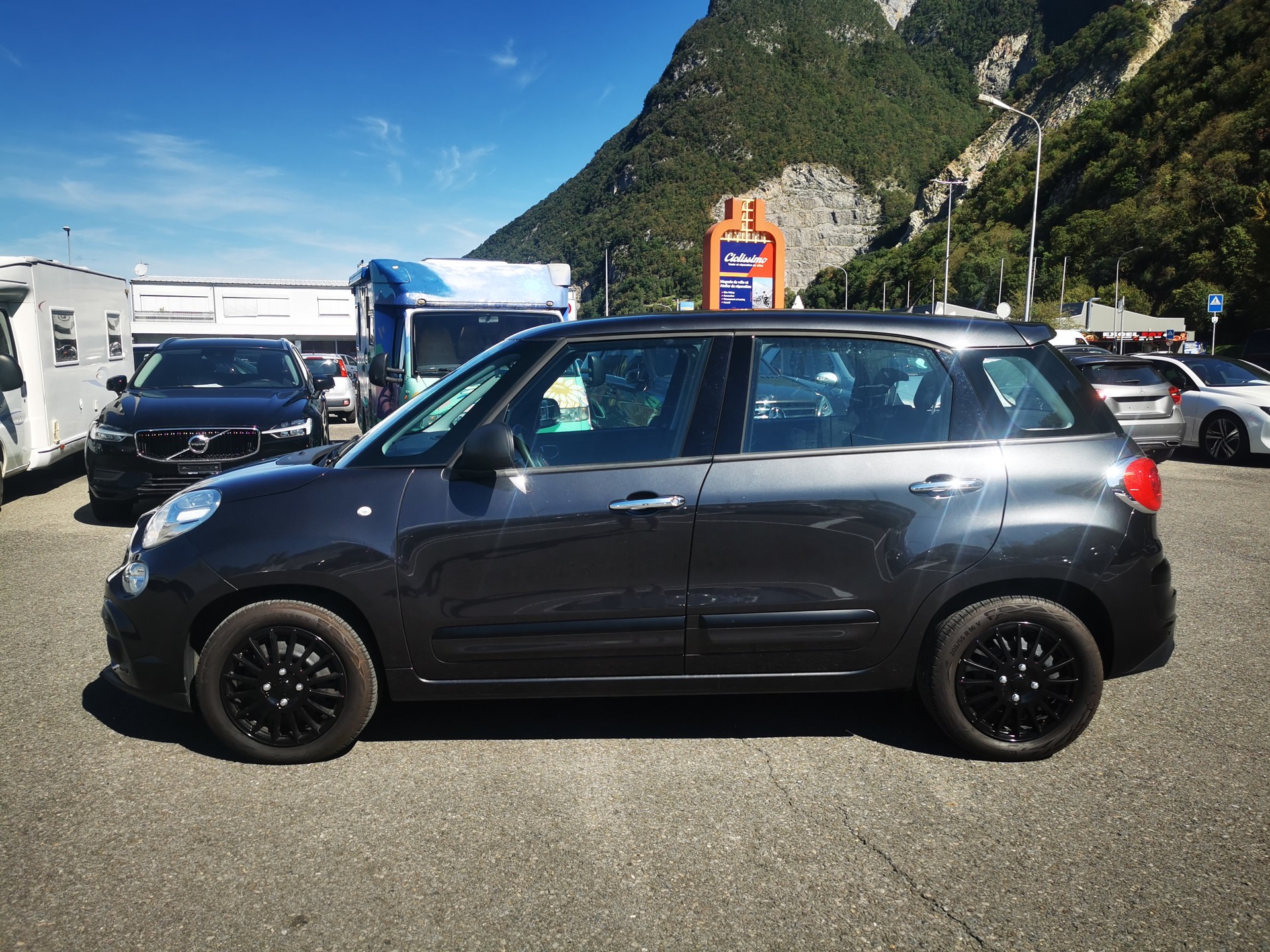 FIAT 500L 1.4 16V Urban-image-2
