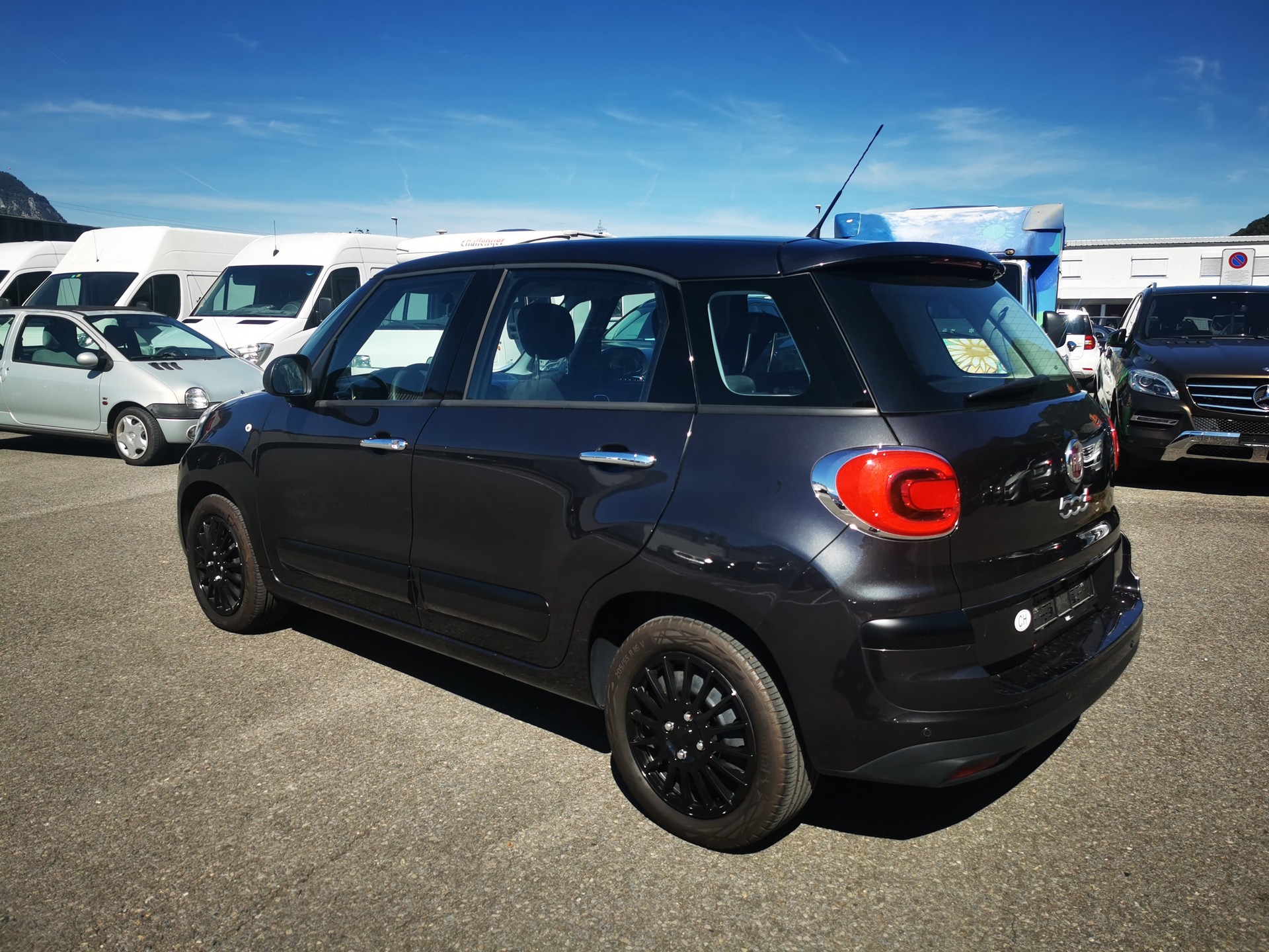 FIAT 500L 1.4 16V Urban-image-3