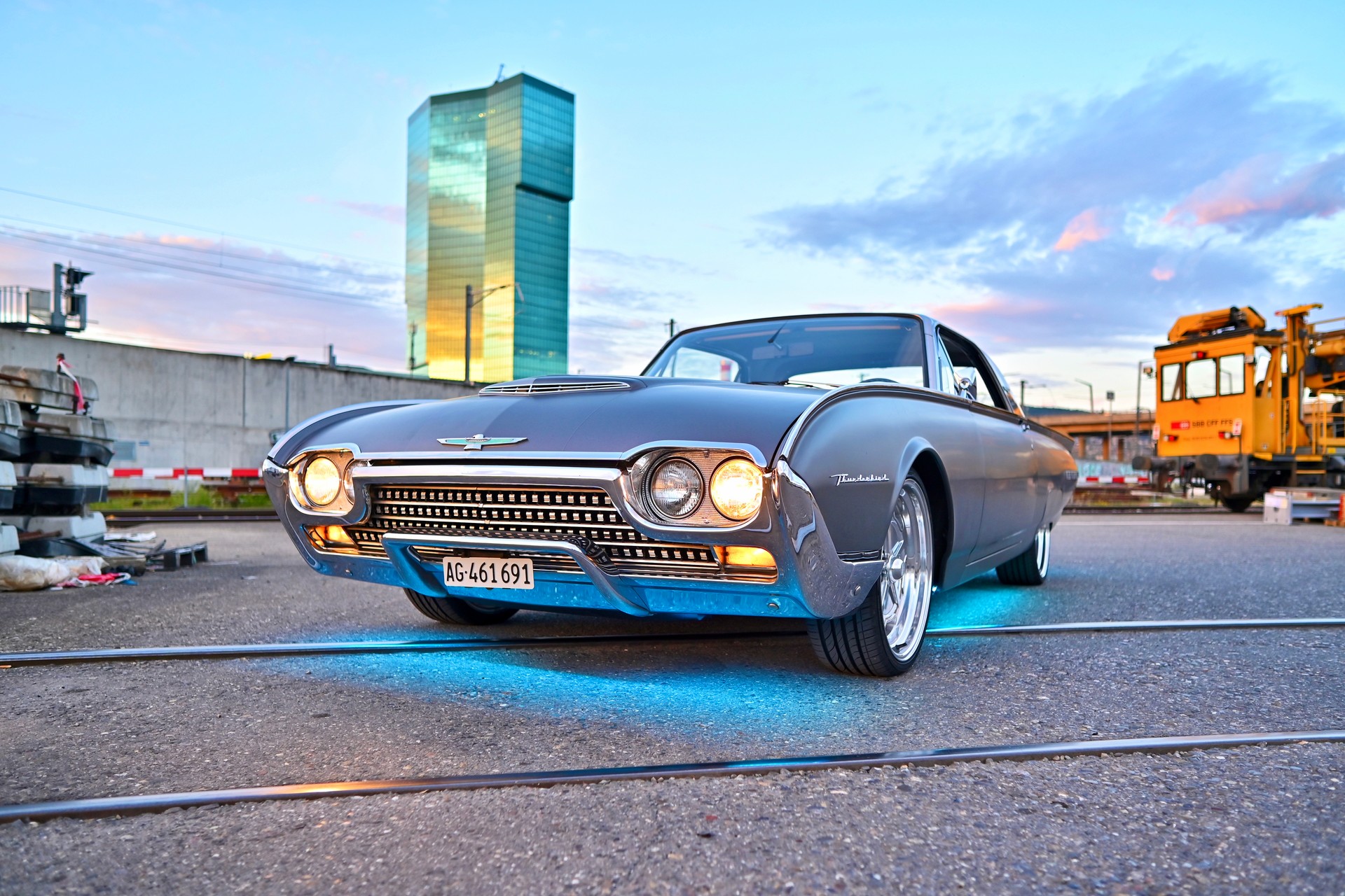 FORD Thunderbird