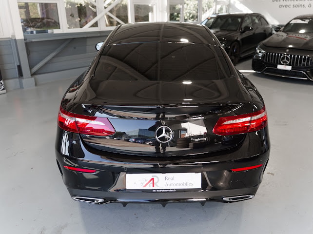 MERCEDES-BENZ E 220 d Coupé AMG Line 4 Matic 9G-Tronic-showroom-element-3