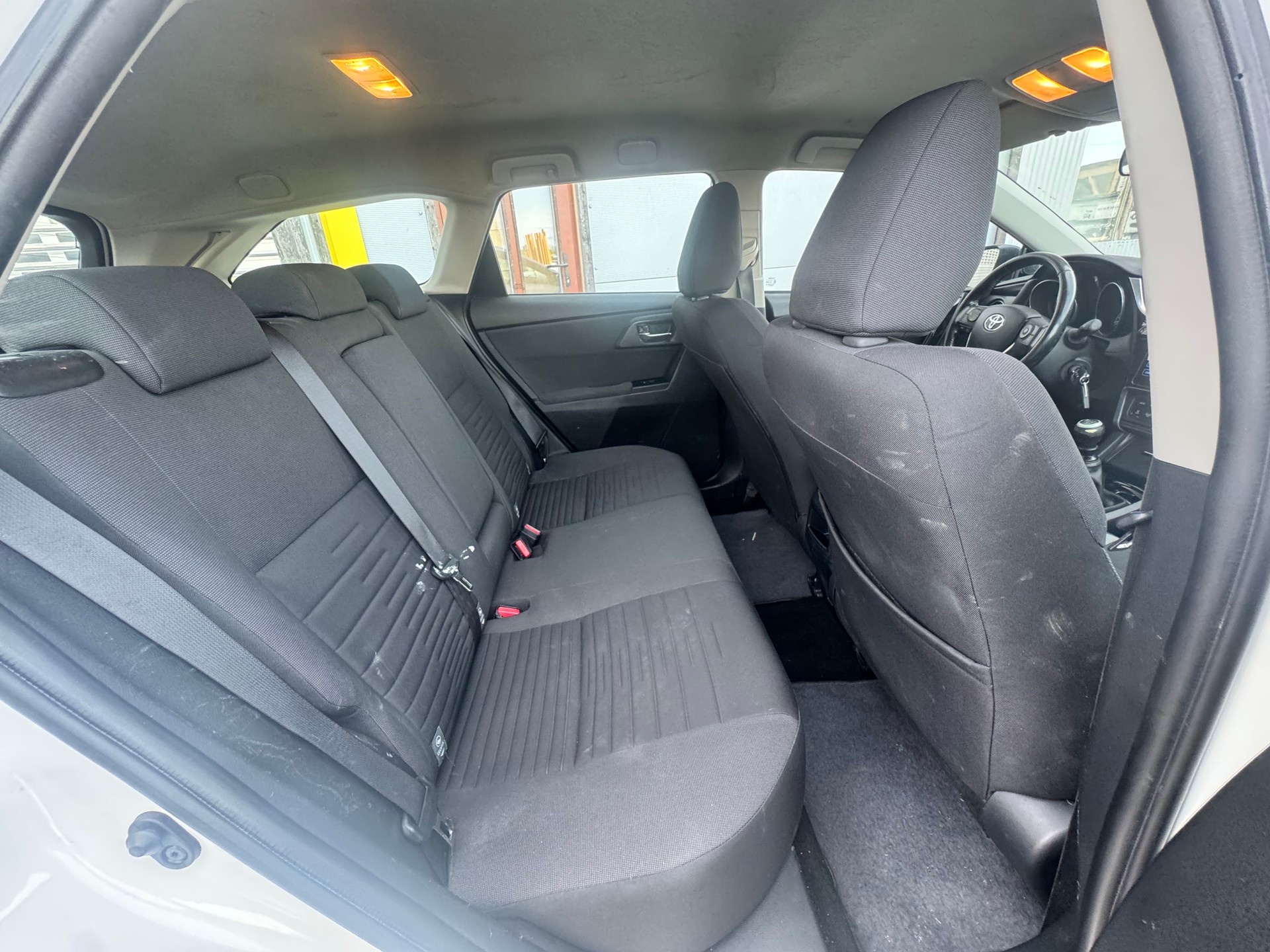 TOYOTA Auris Touring Sports 1.2 Turbo Comfort-image-14