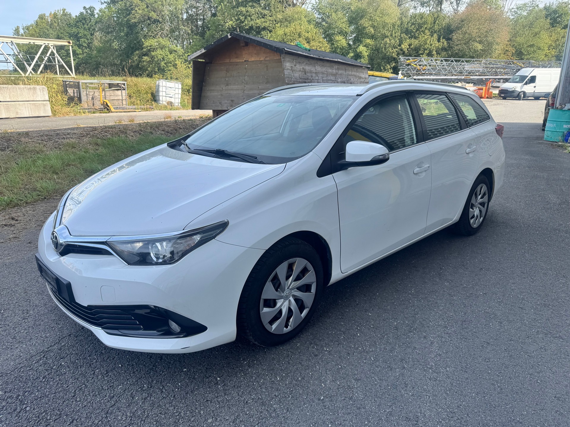 TOYOTA Auris Touring Sports 1.2 Turbo Comfort-image-3