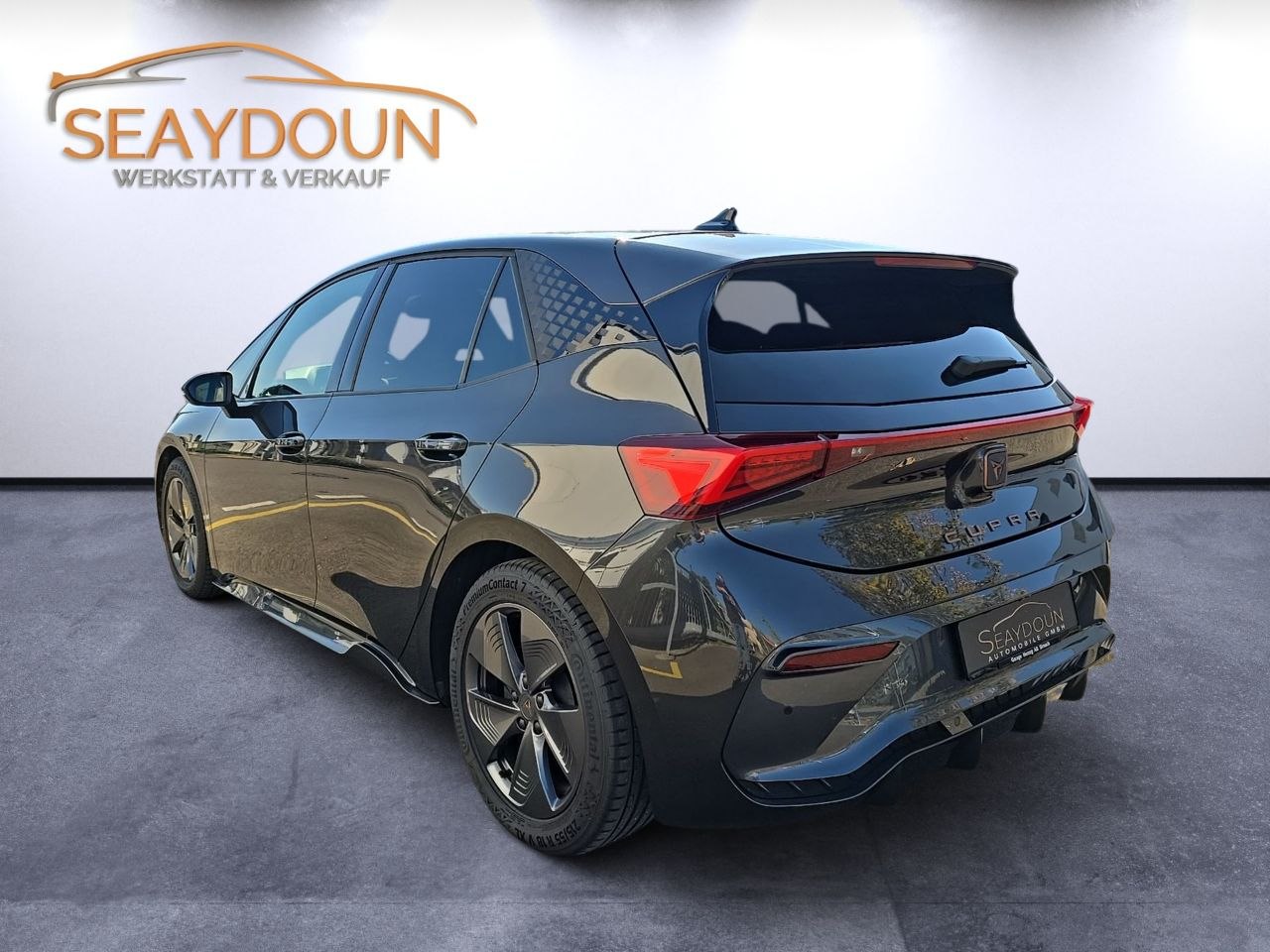 CUPRA Born 58 kWh-showroom-element-3