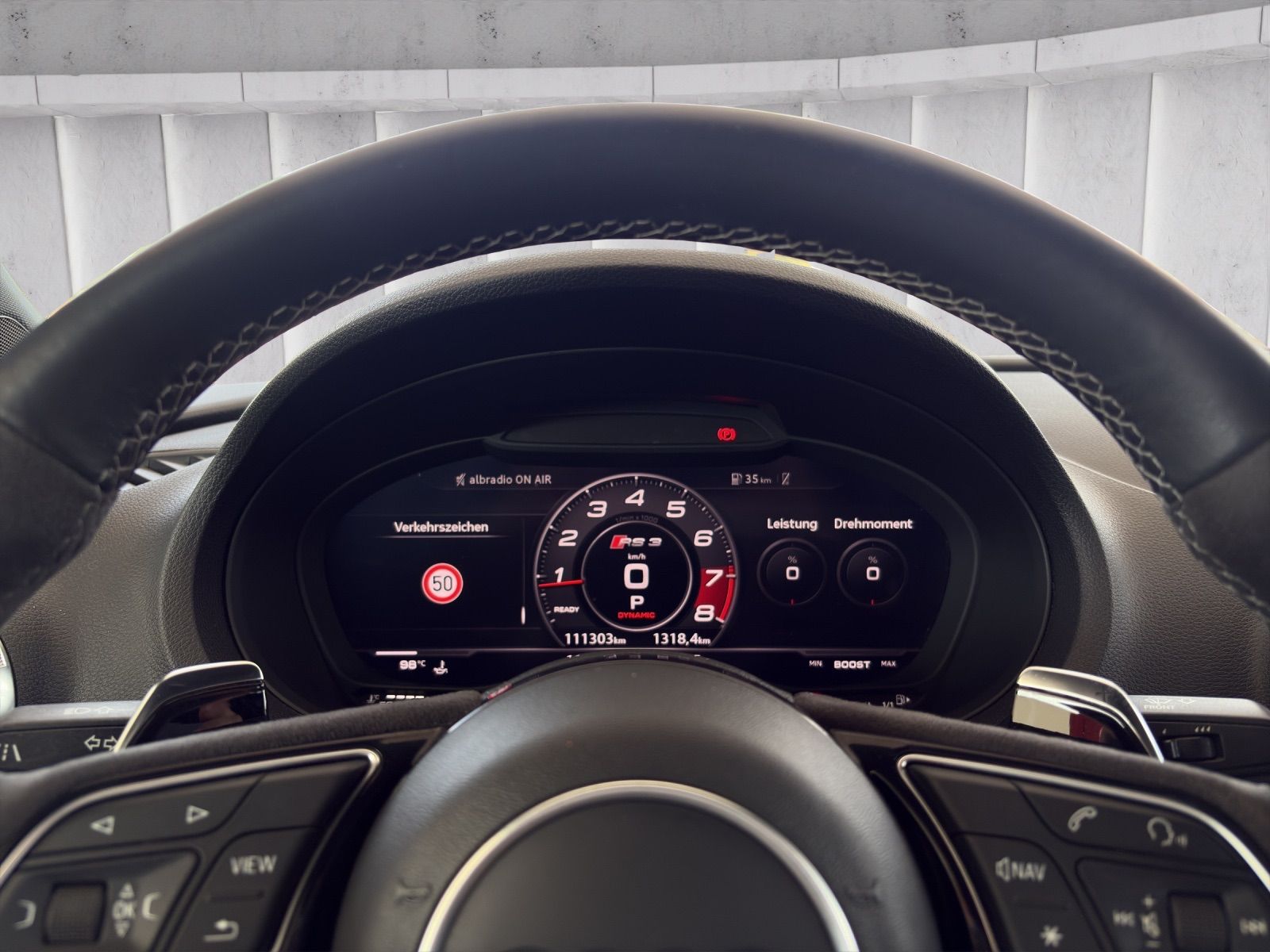 AUDI RS3 Limousine 2.5 TSI quattro S-tronic-image-10