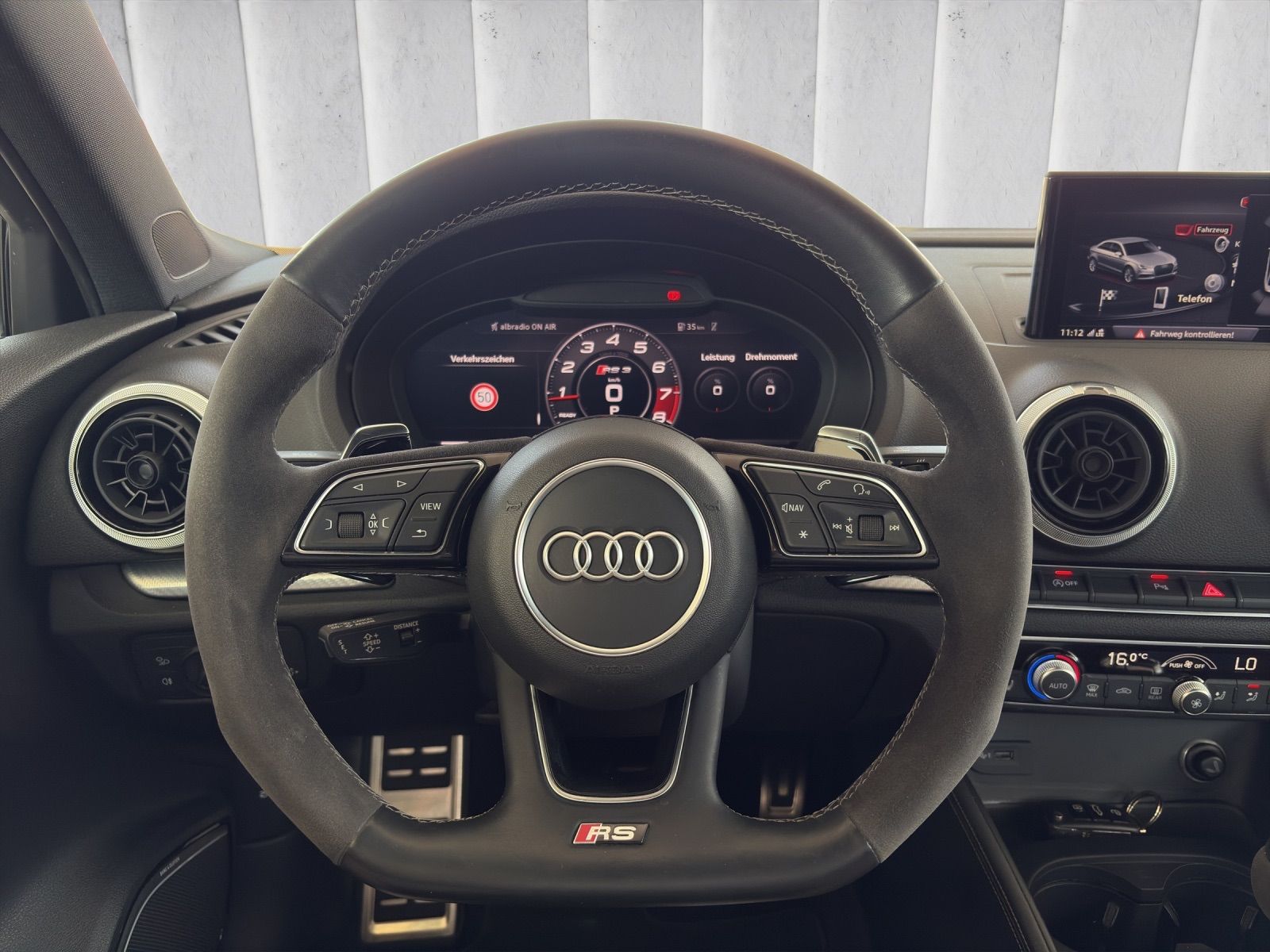AUDI RS3 Limousine 2.5 TSI quattro S-tronic-image-11