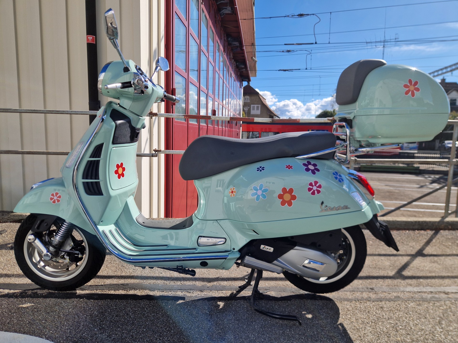PIAGGIO Vespa GTS 125 RST Euro 5+-image-3