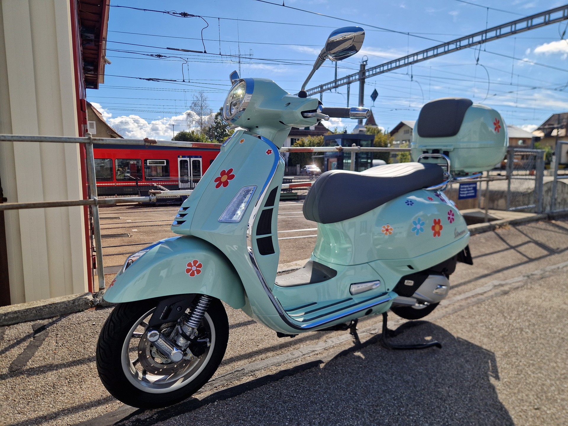 PIAGGIO Vespa GTS 125 RST Euro 5+-image-4