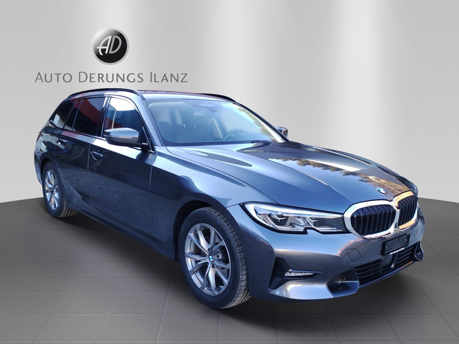 BMW 320d xDrive Touring Sport-showroom-element-2