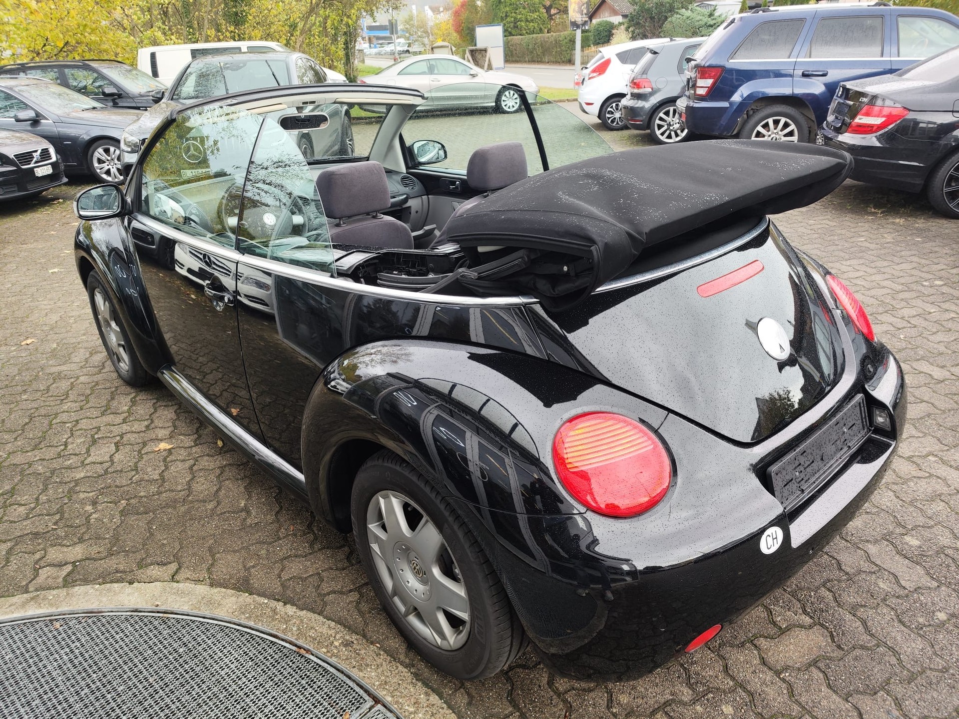 VW New Beetle Cabrio 1.6-image-4