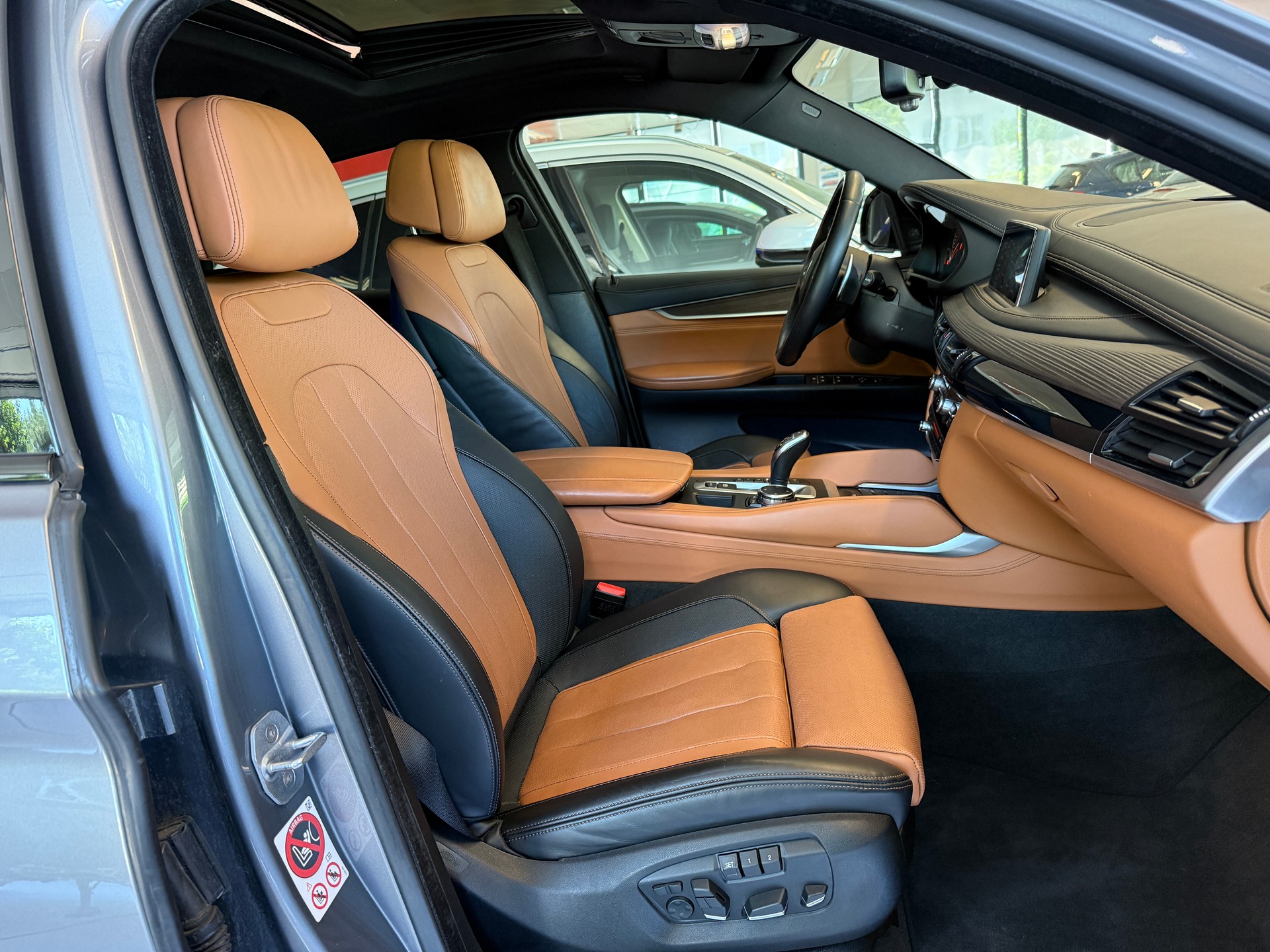 BMW X6 M50d-image-11