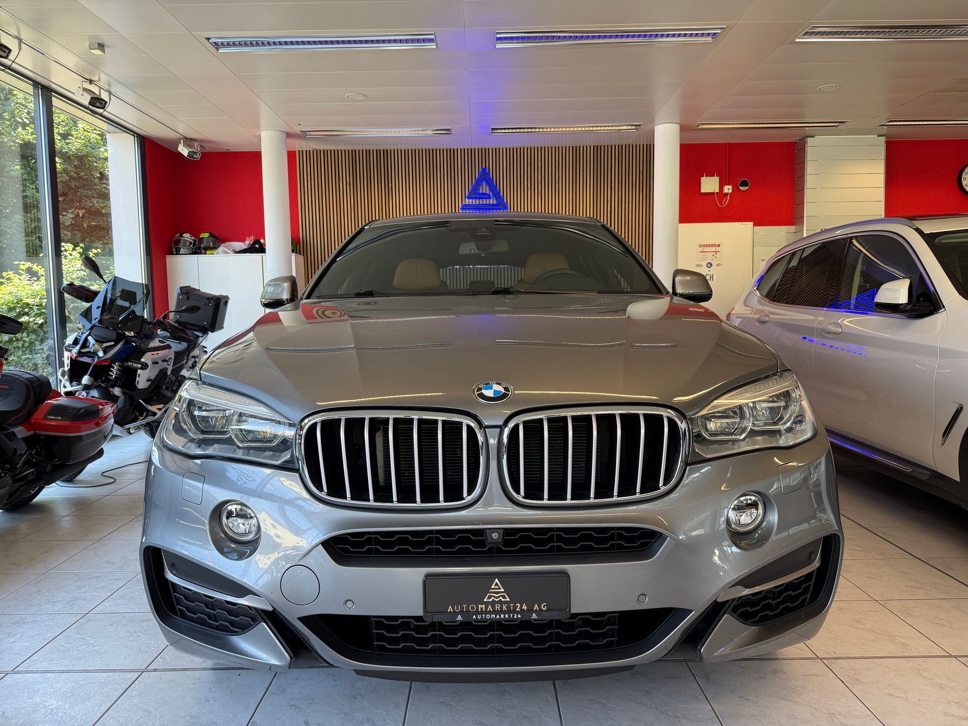 BMW X6 M50d-image-1