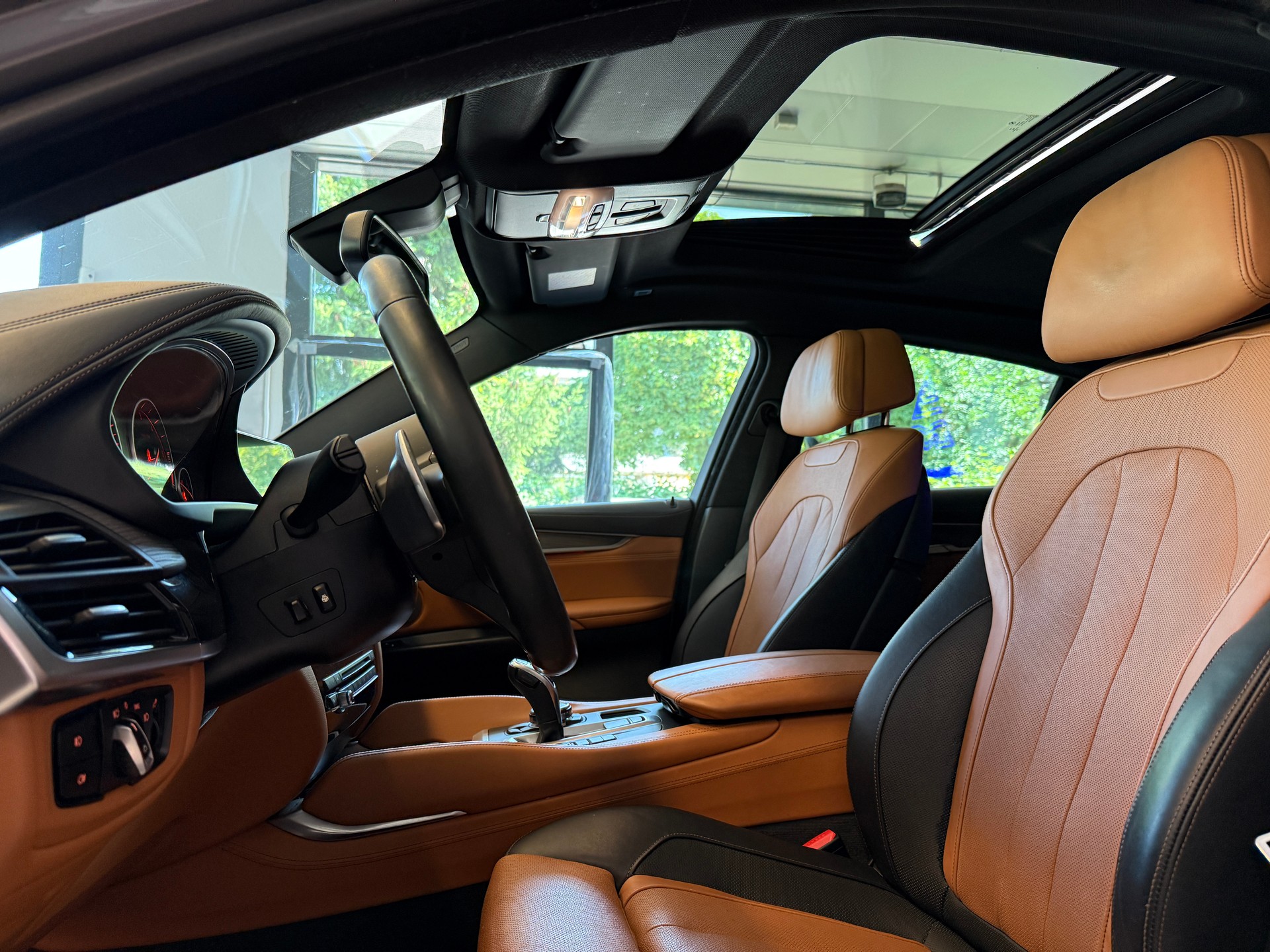 BMW X6 M50d-image-4