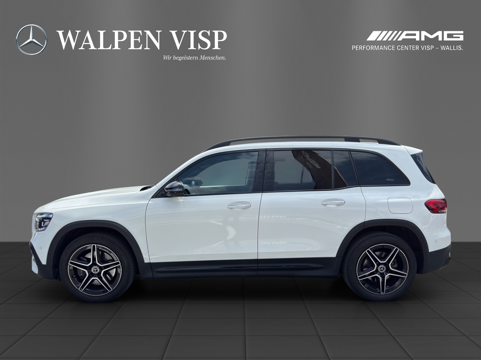 MERCEDES-BENZ GLB 250 AMG Line 4 MATIC-showroom-element-2