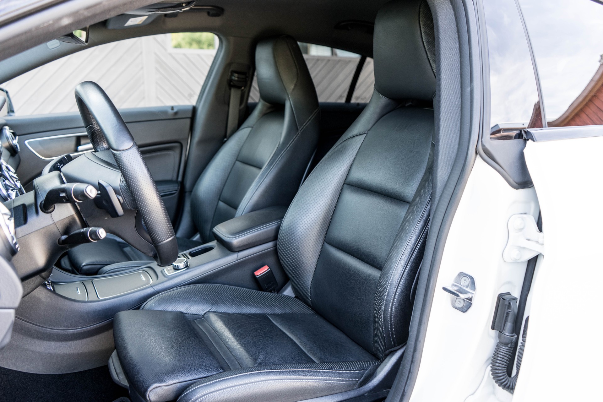 MERCEDES-BENZ CLA Shooting Brake EXCLUSIV 200 7G-DCT KESKIN-image-14
