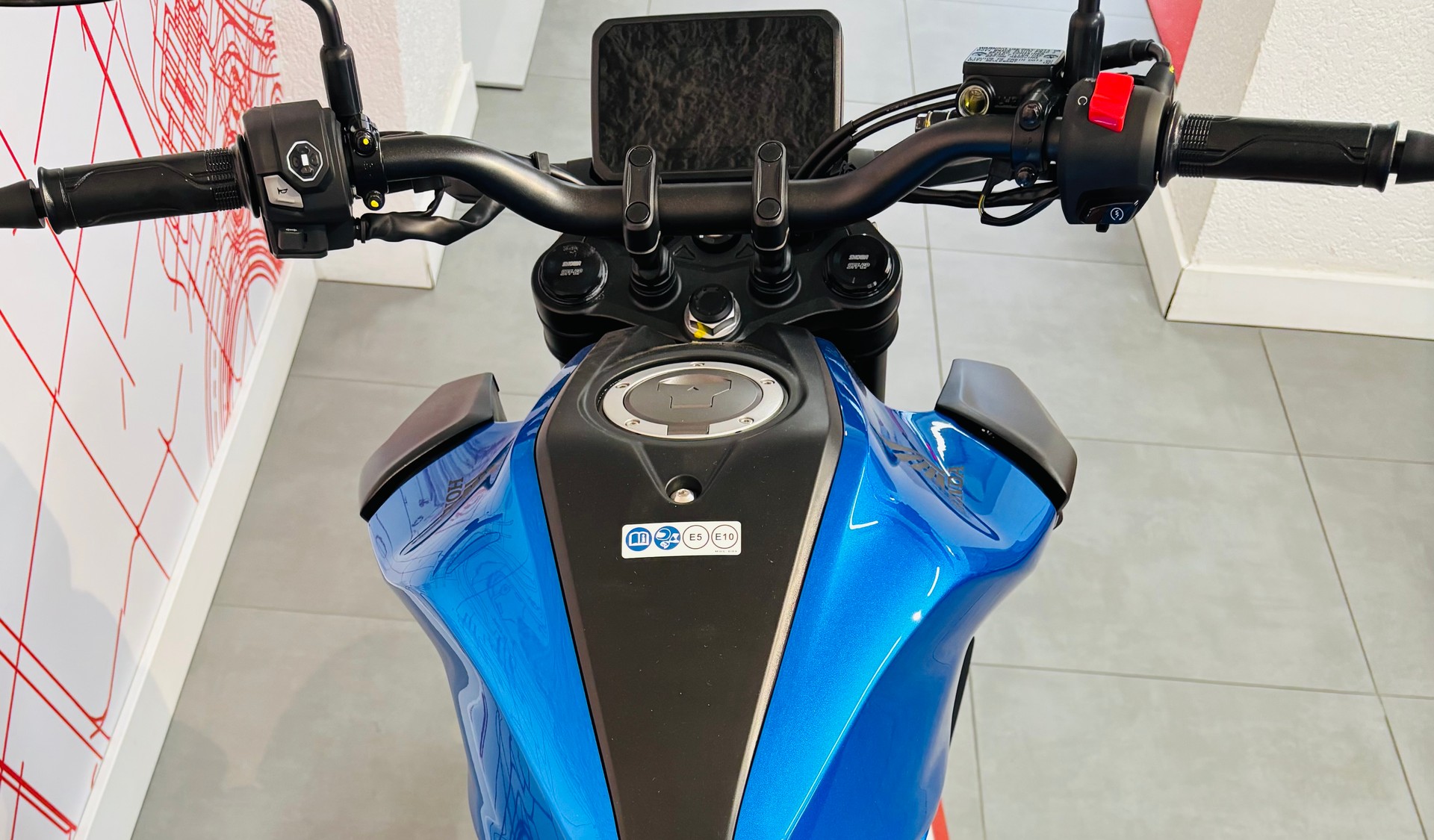 HONDA CB 125 R-image-3