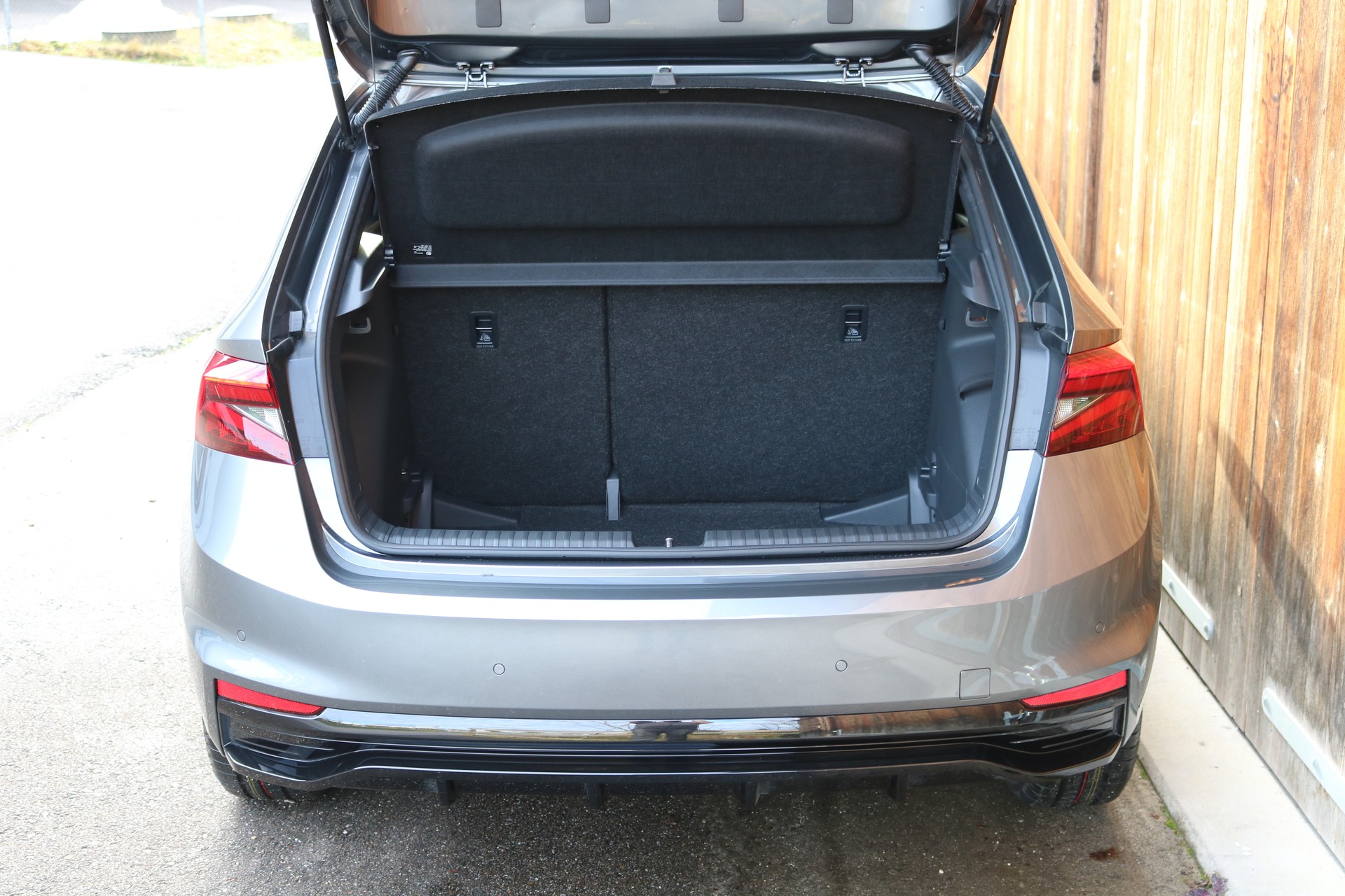 SKODA Fabia 1.0 TSI Monte Carlo DSG-image-11