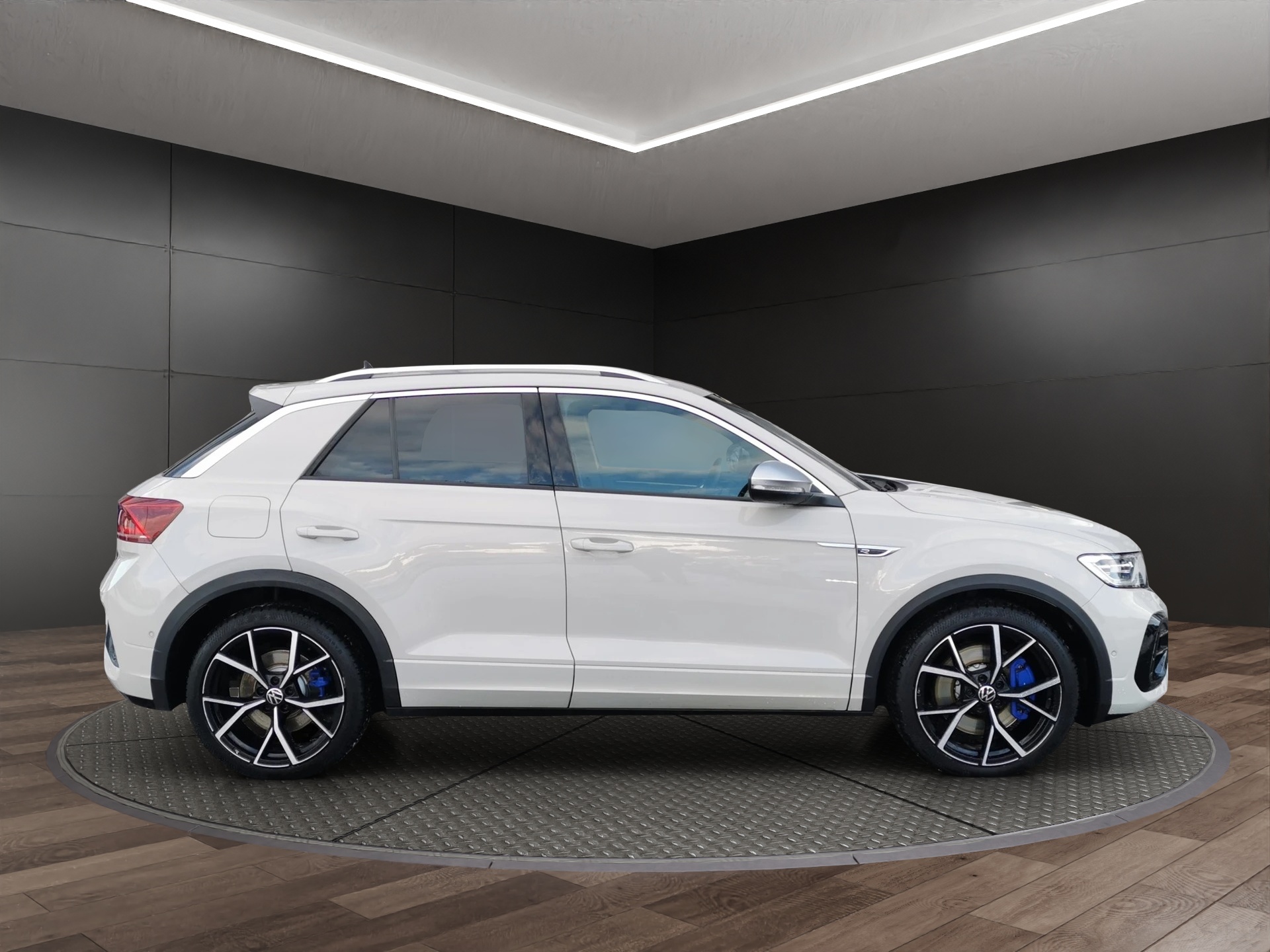 VW T-Roc 2.0 TSI R DSG 4Motion-showroom-element-1