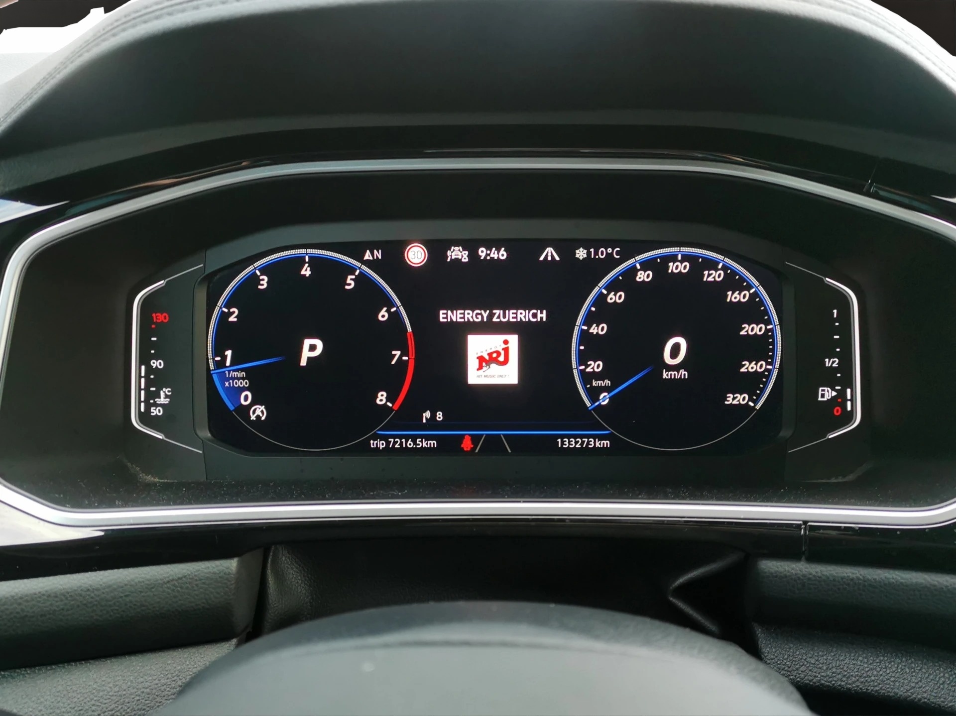 VW T-Roc 2.0 TSI R DSG 4Motion-image-16