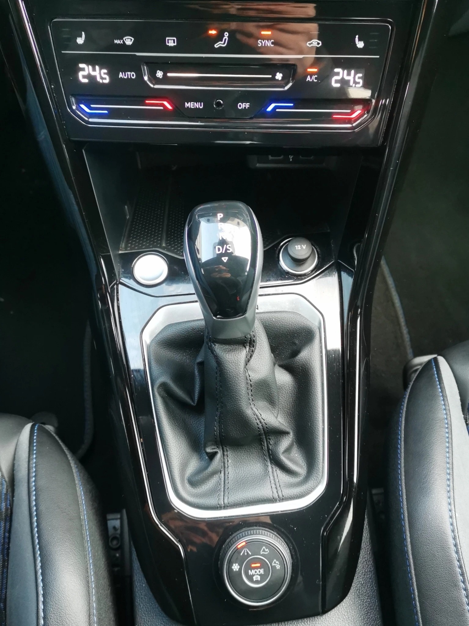 VW T-Roc 2.0 TSI R DSG 4Motion-image-14