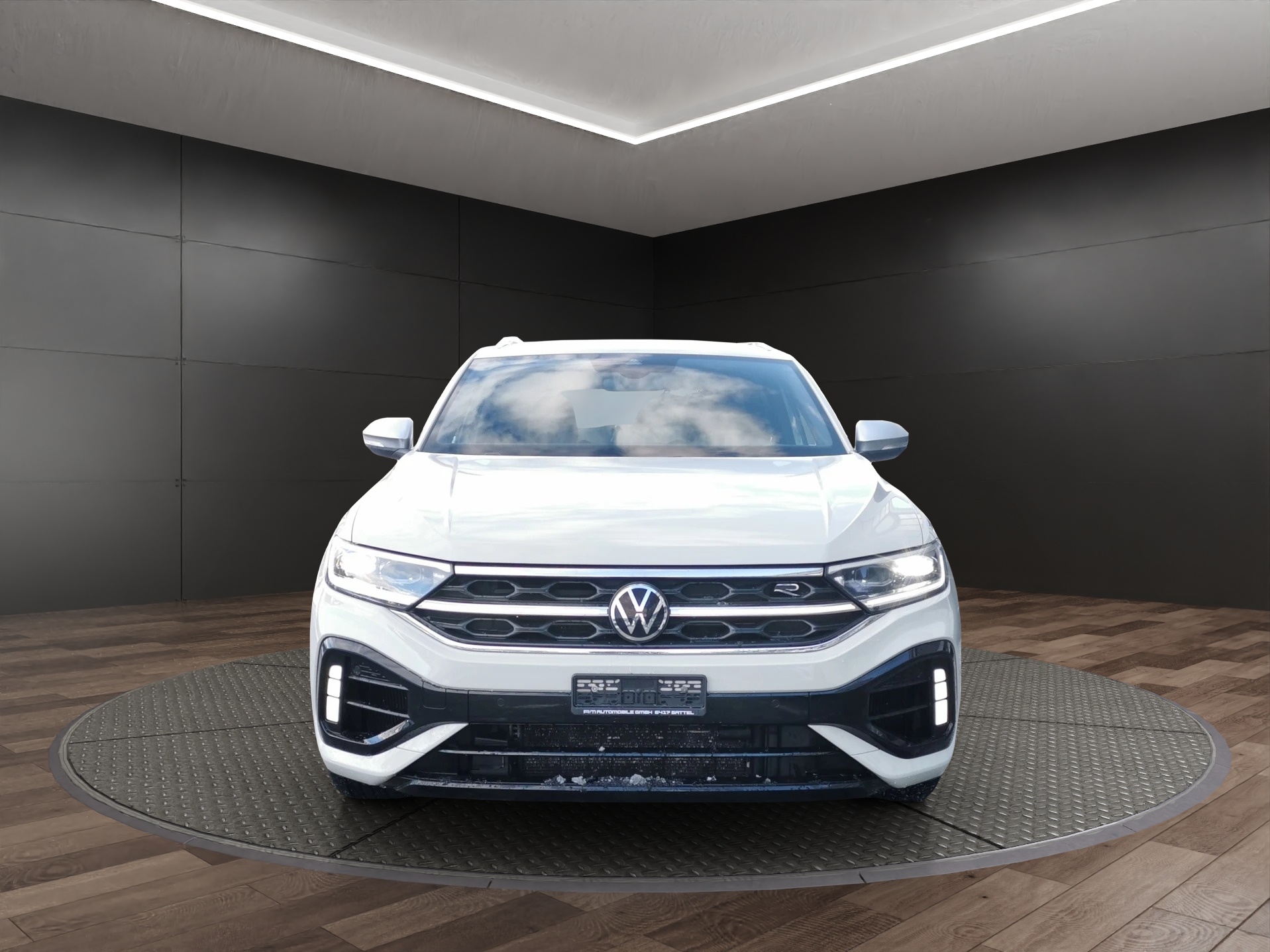 VW T-Roc 2.0 TSI R DSG 4Motion-image-7