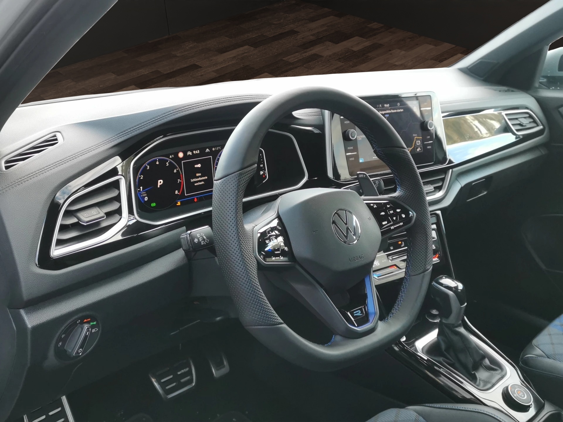 VW T-Roc 2.0 TSI R DSG 4Motion-image-8