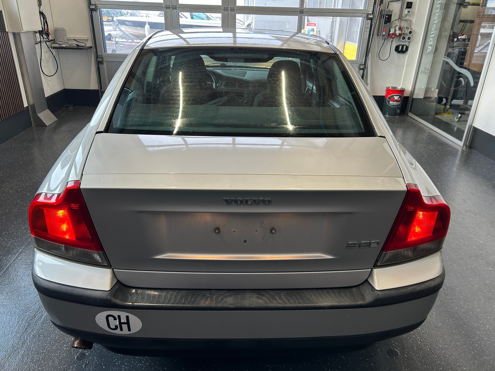 VOLVO S60 2.4T-image-5
